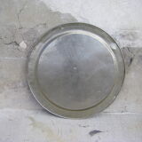 Oriental plateau in silver copper. diameter: 97.5 cm.