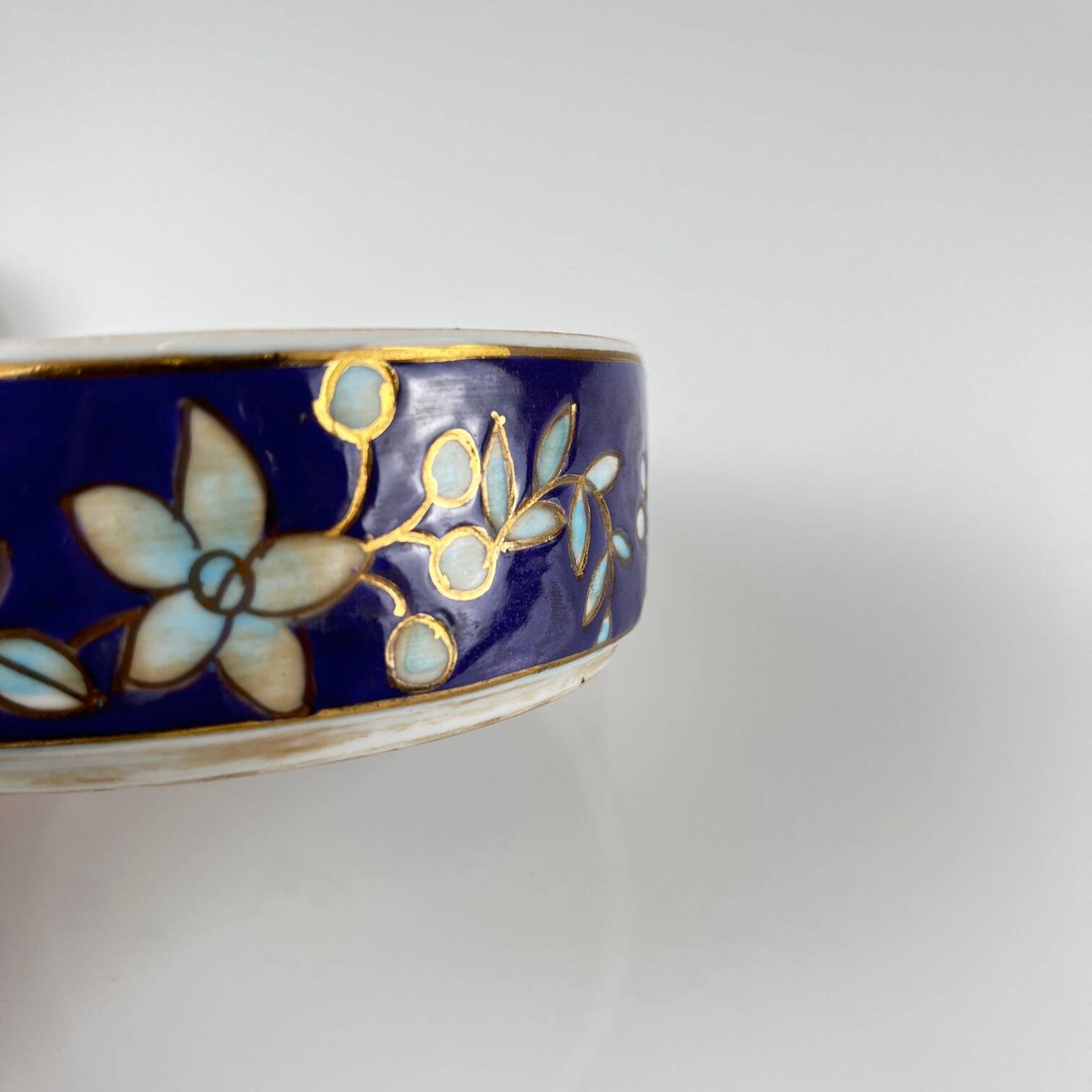 Chinese blue porcelain box with bird and flower motif