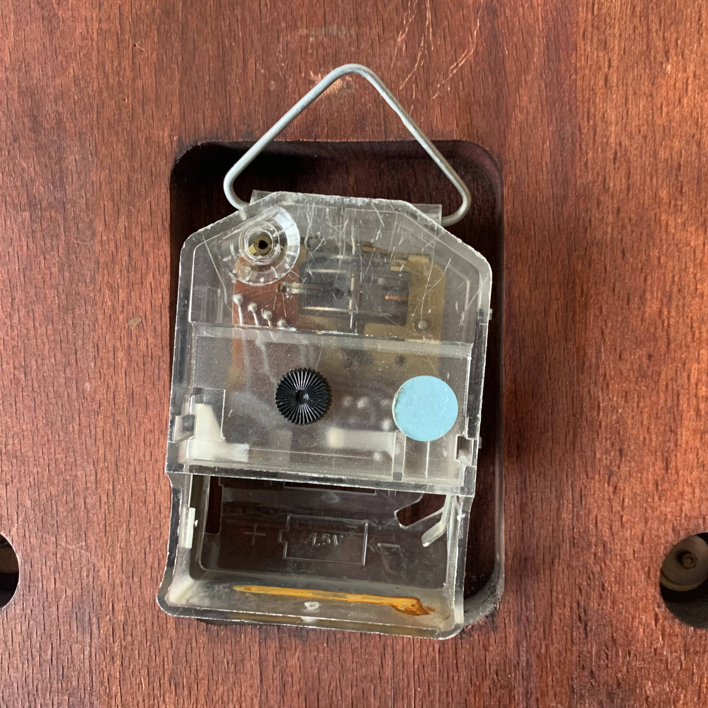 Jaz Electronic vintage wooden wall clock