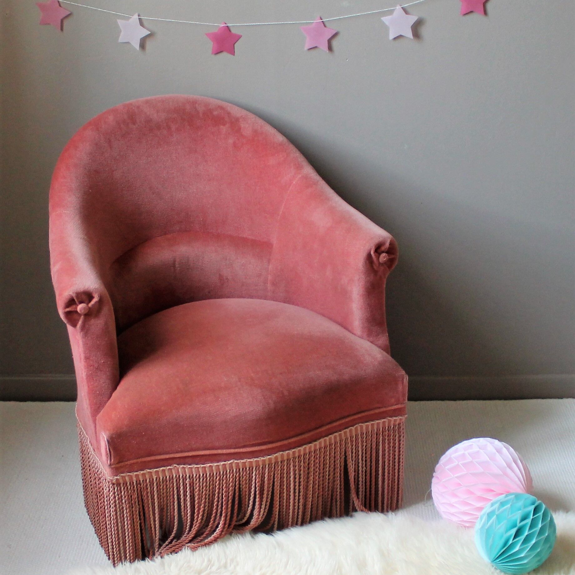 Armchair toad vintage rose powder