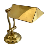 Brass accent lamp