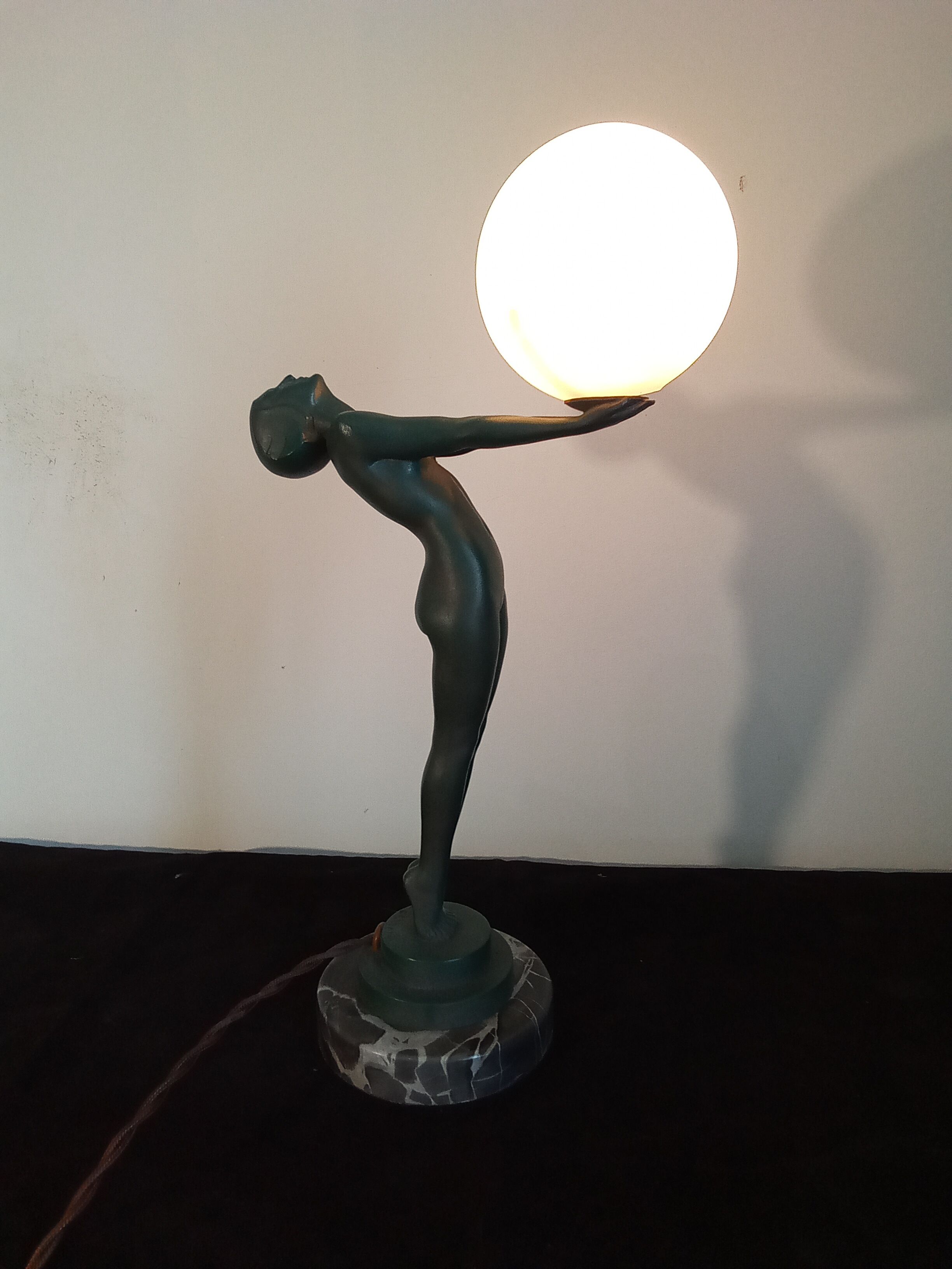 Art Deco lamp Max Le Verrier "Luminous glow " signed