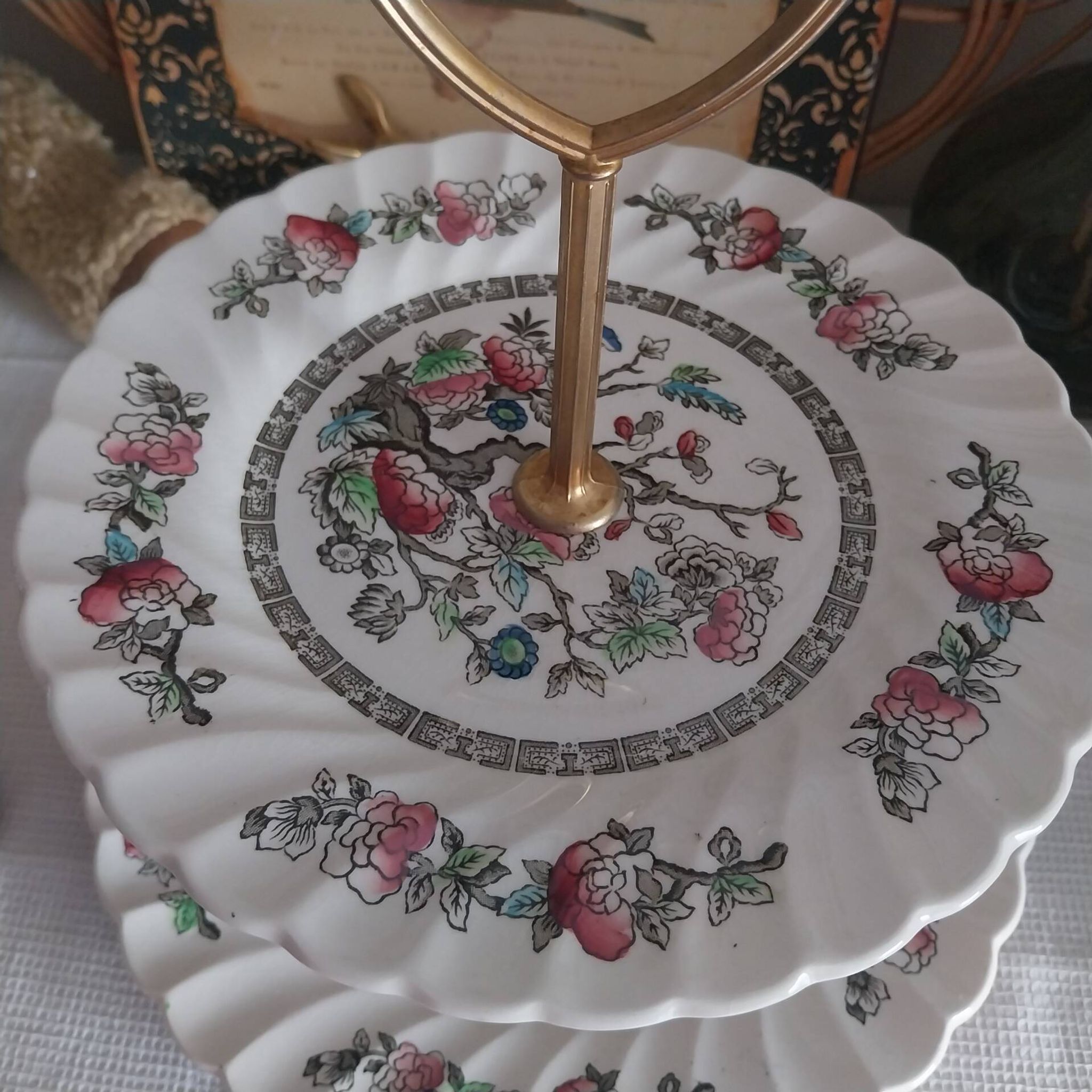 Ancien plats présentoir sur 2 niveaux made England Myott