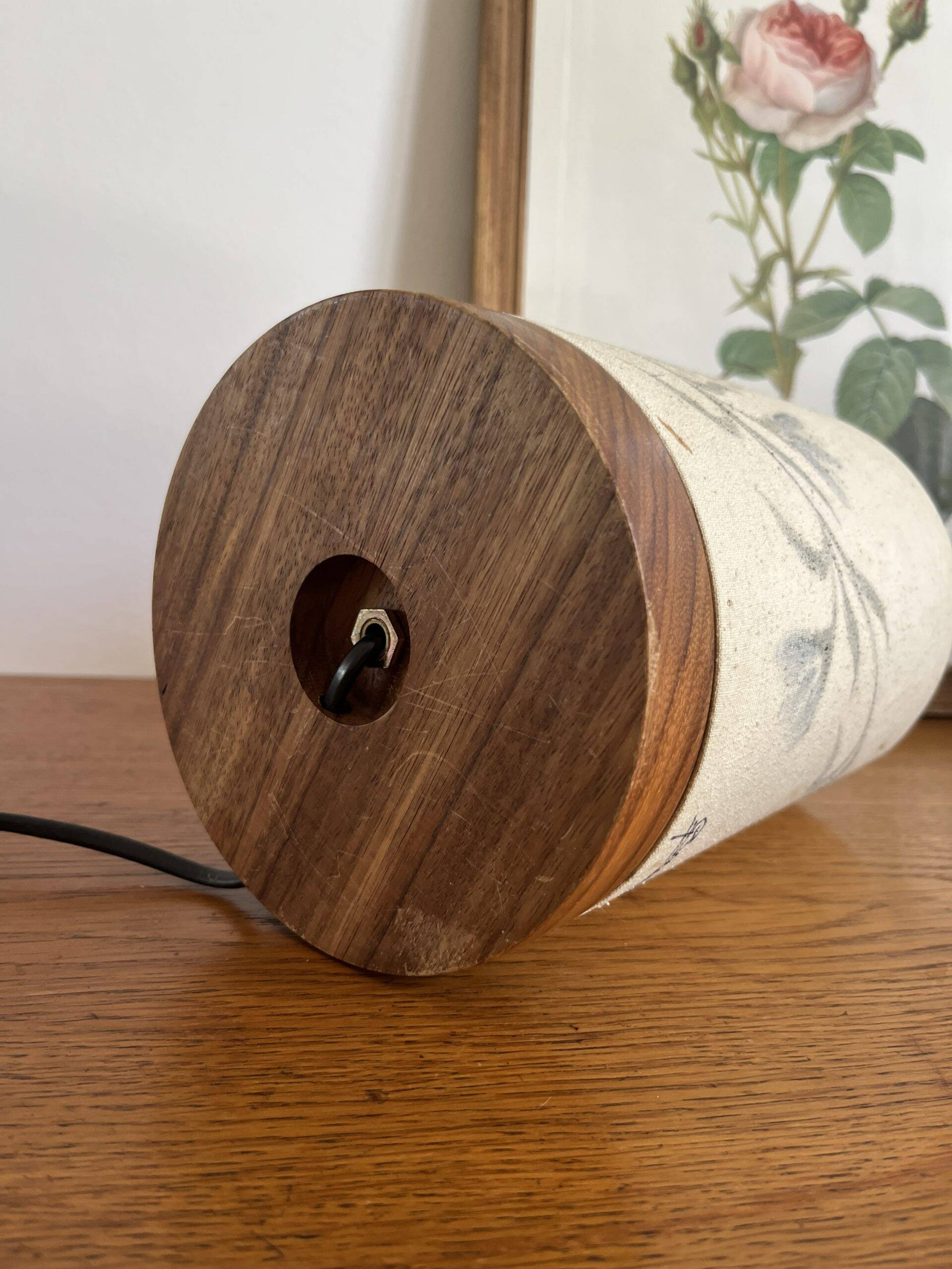 Lampe vintage bois et tissus peint