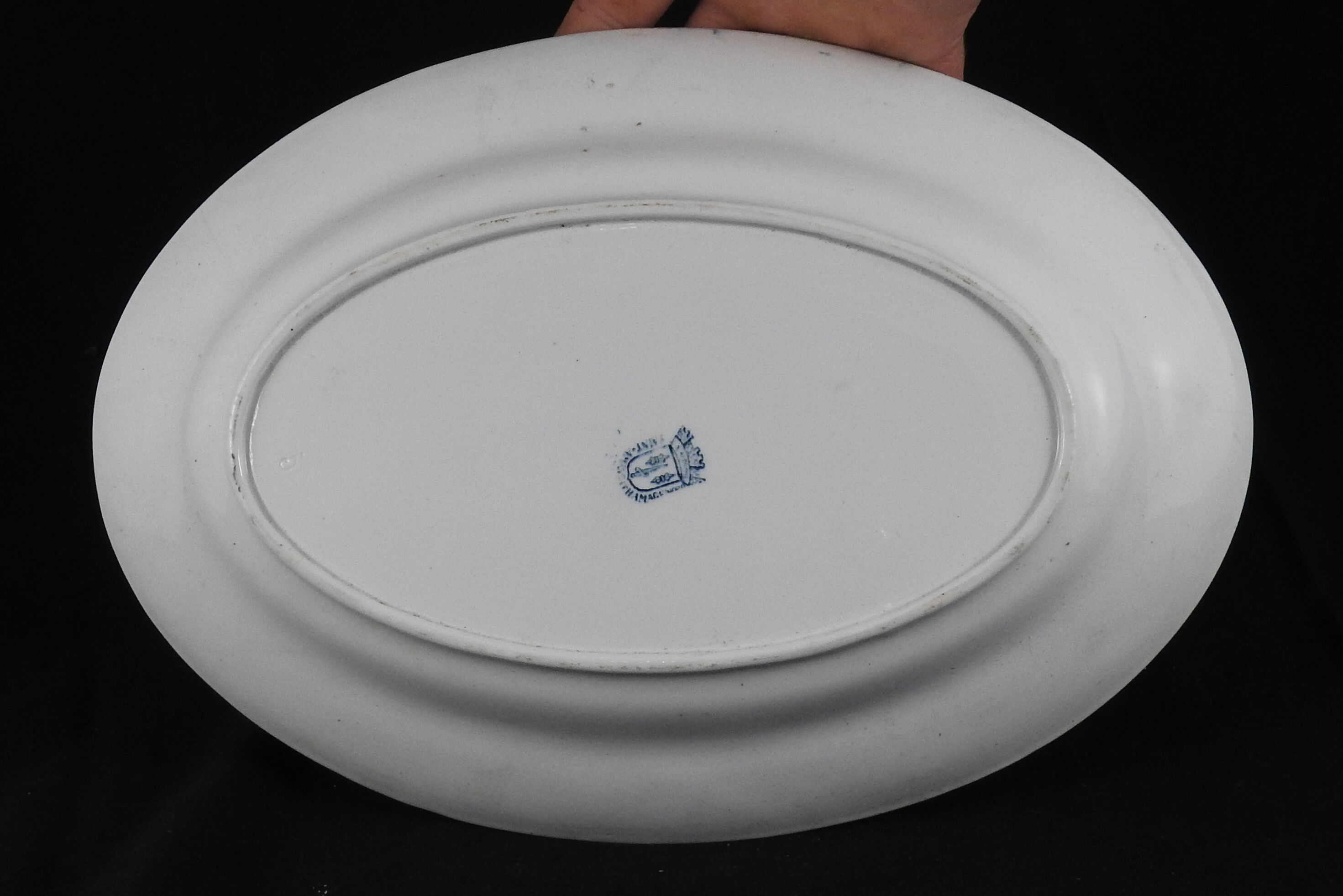 Plat ovale en faience de saint amand et hamage