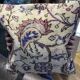 Coussin en tapis vintage fait main