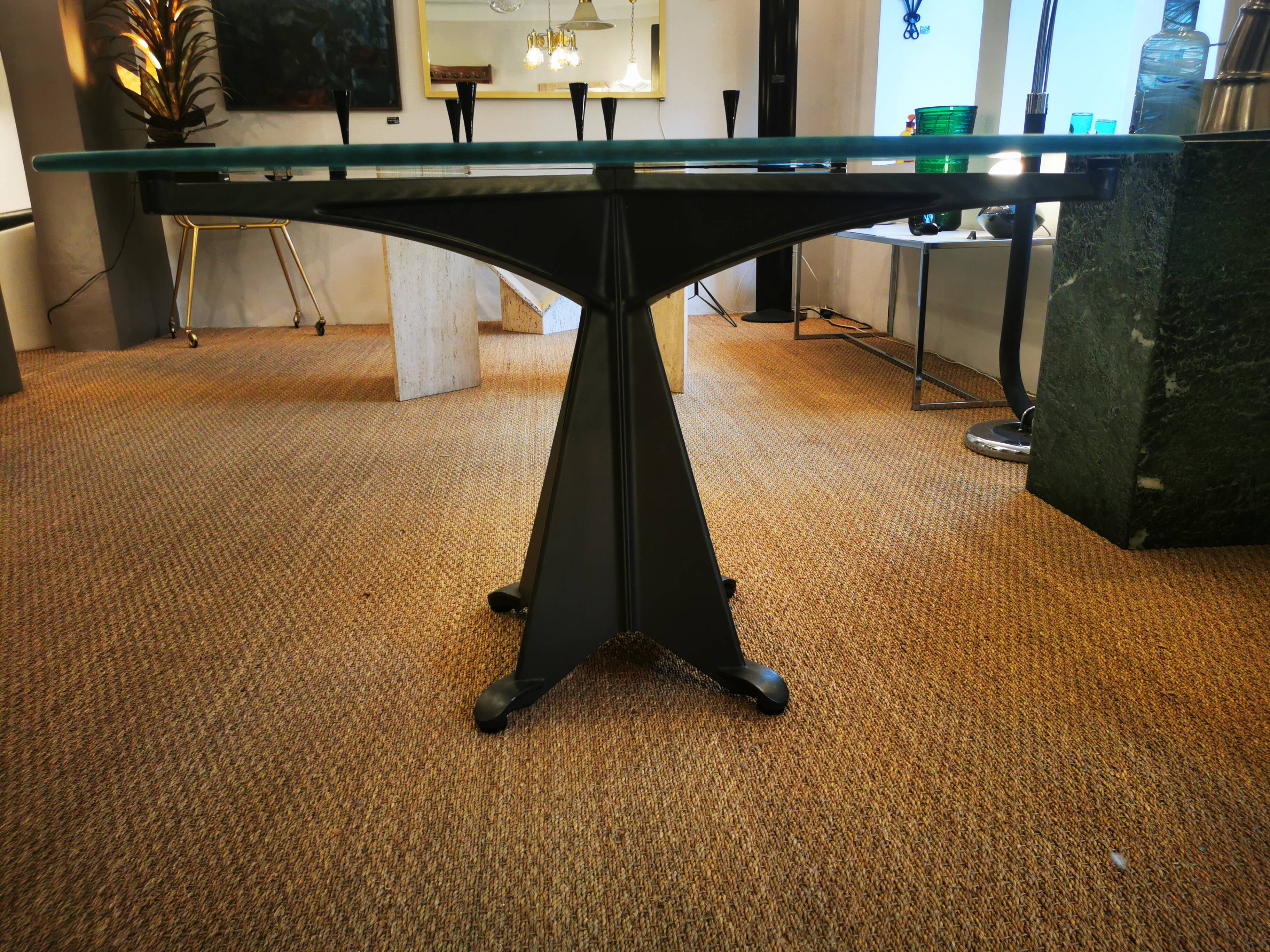 "Alada" designer dining table, Oscar TUSQUETS - 1980s