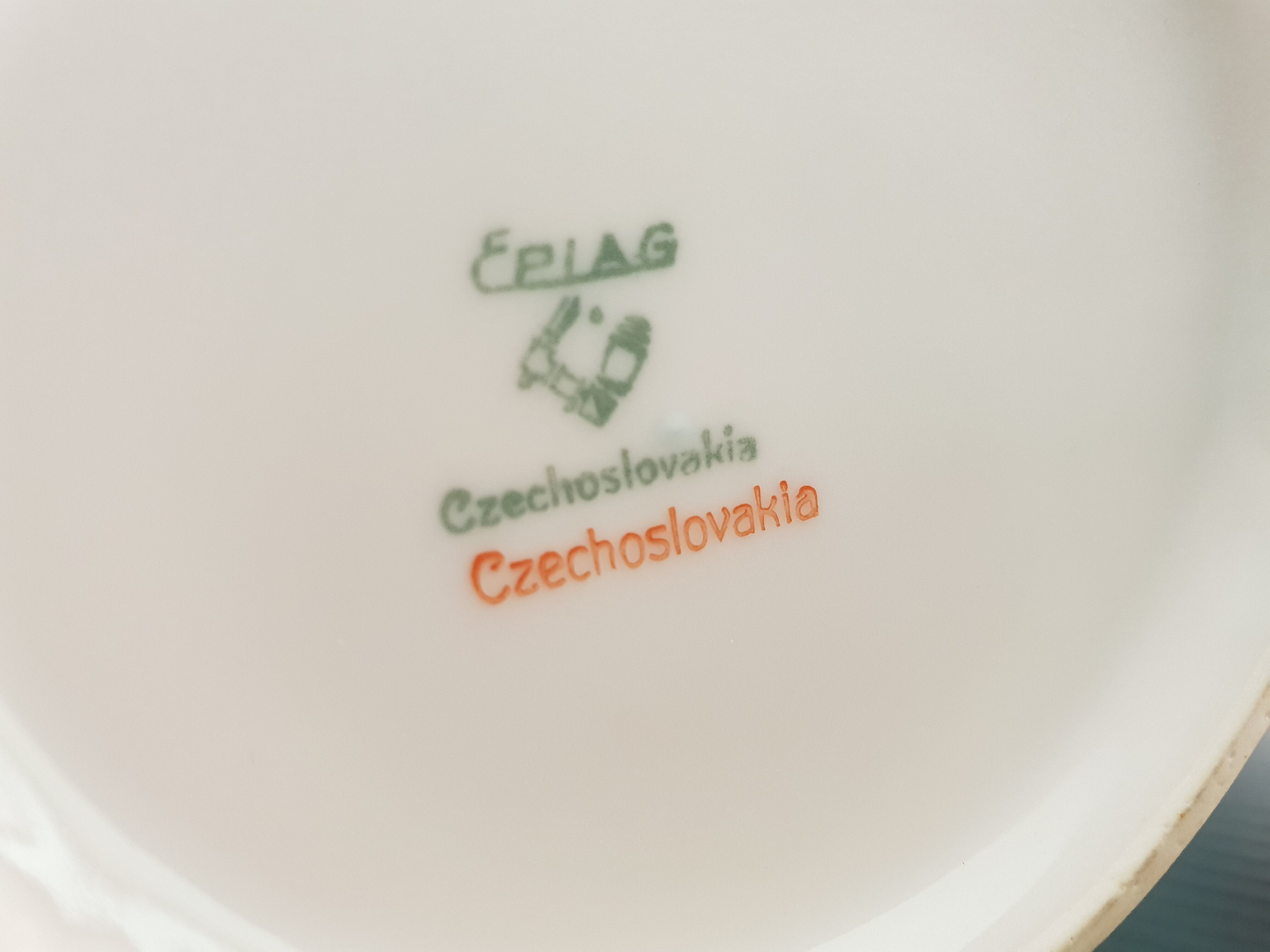 Service - coffee - lunch Epiag art deco