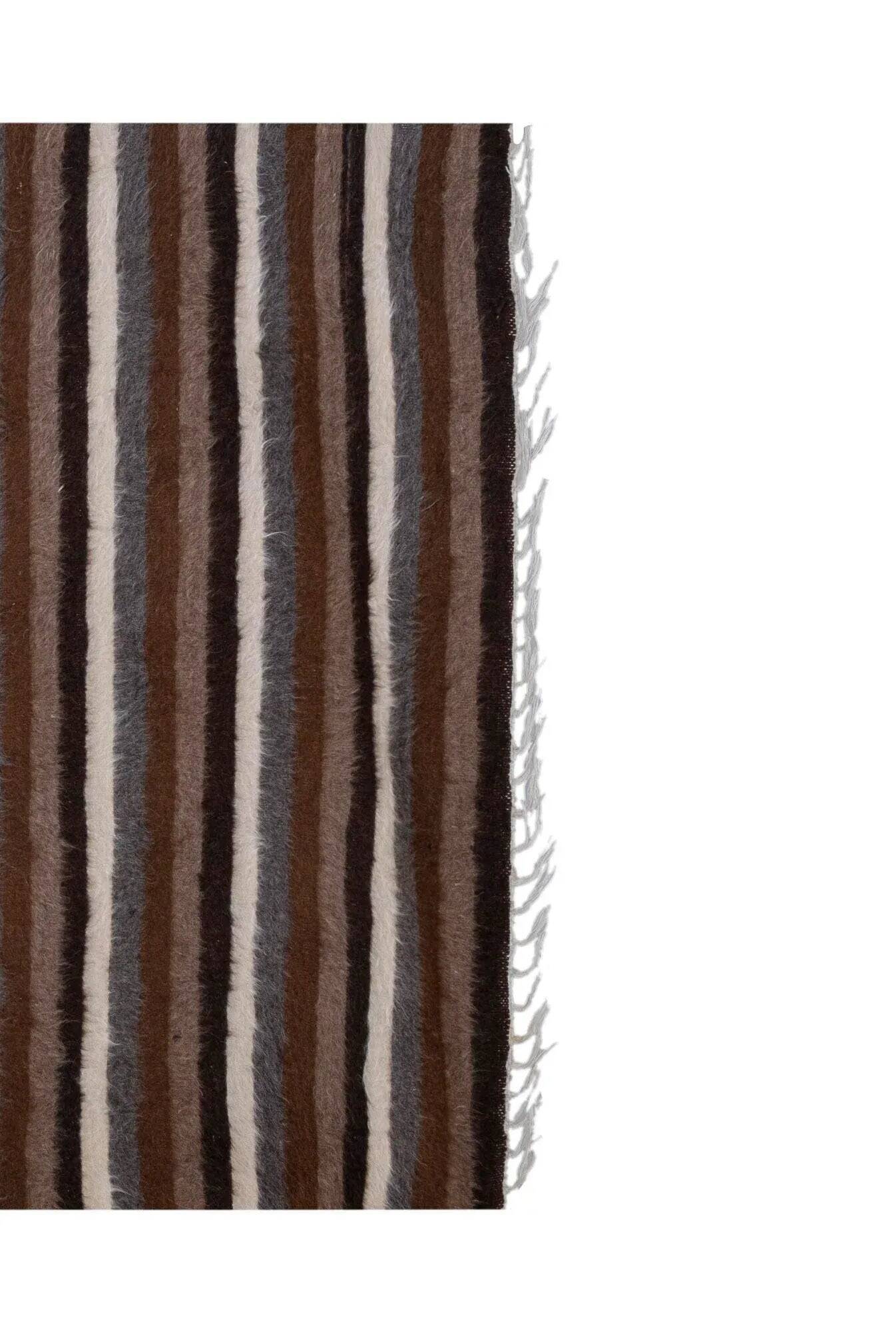 Vintage Turkish kilim, handwoven, 121x196 cm.
