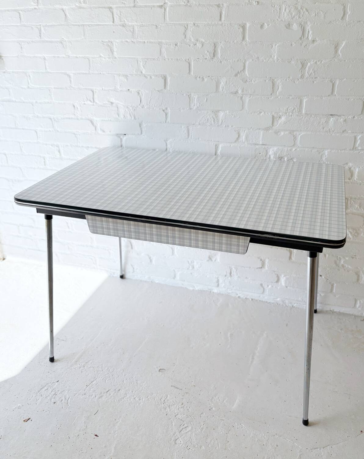 Formica table