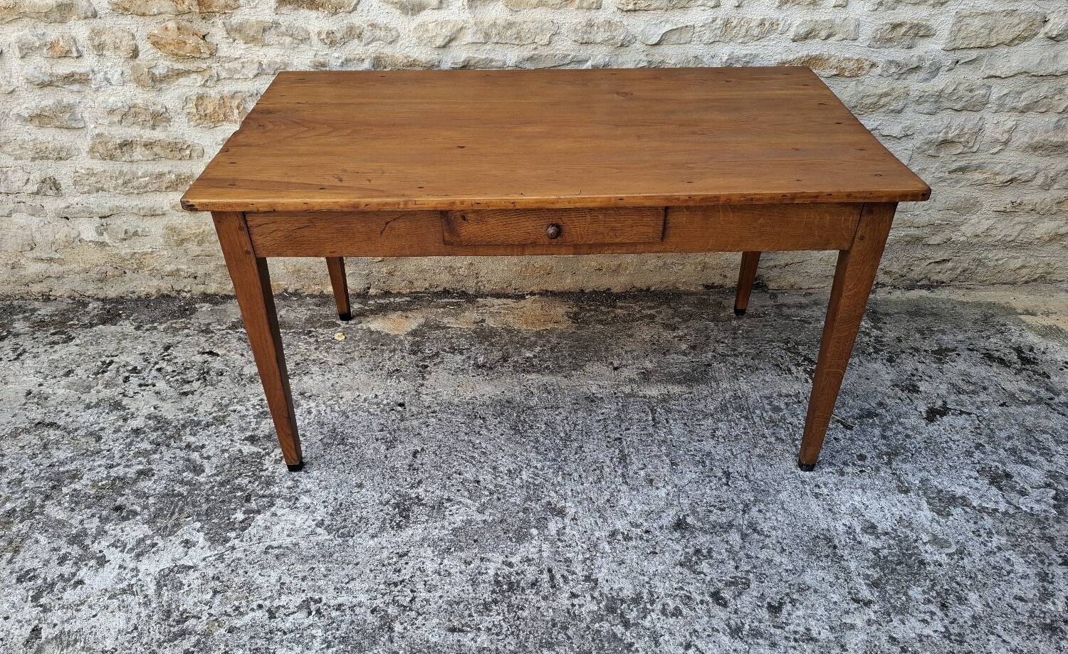 Table en chêne et sapin