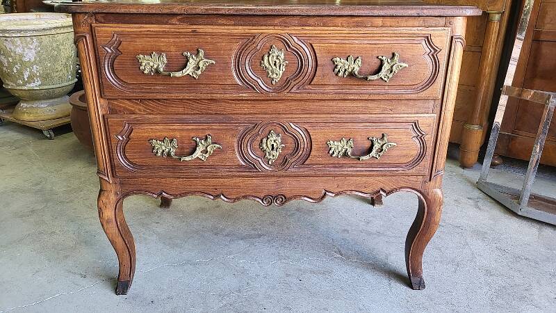 Commode louis xv 2 tiroirs en chene clair du xviii ème siecle ref je