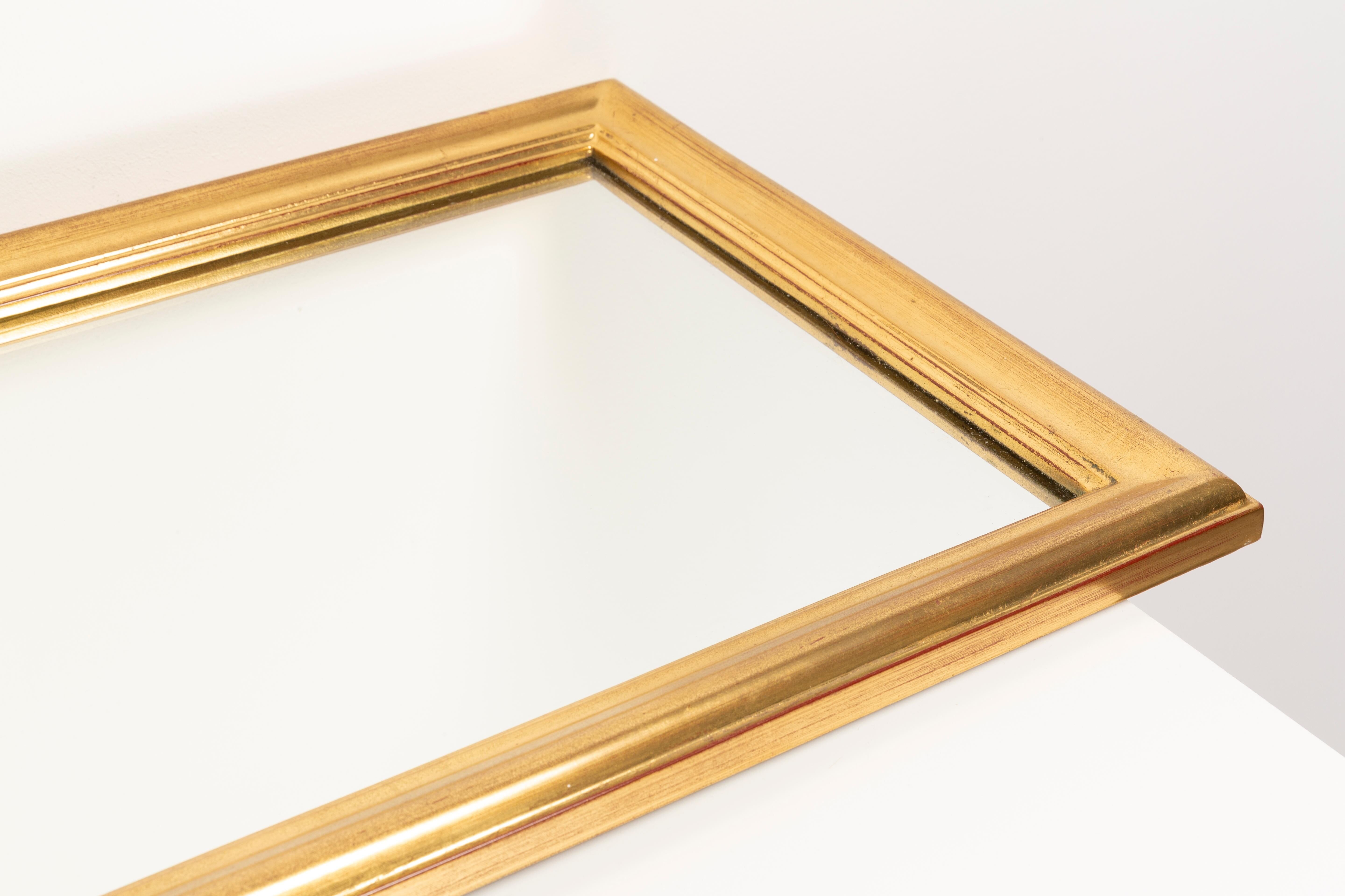 Miroir doré milieu du siècle, Belgique, 2000s