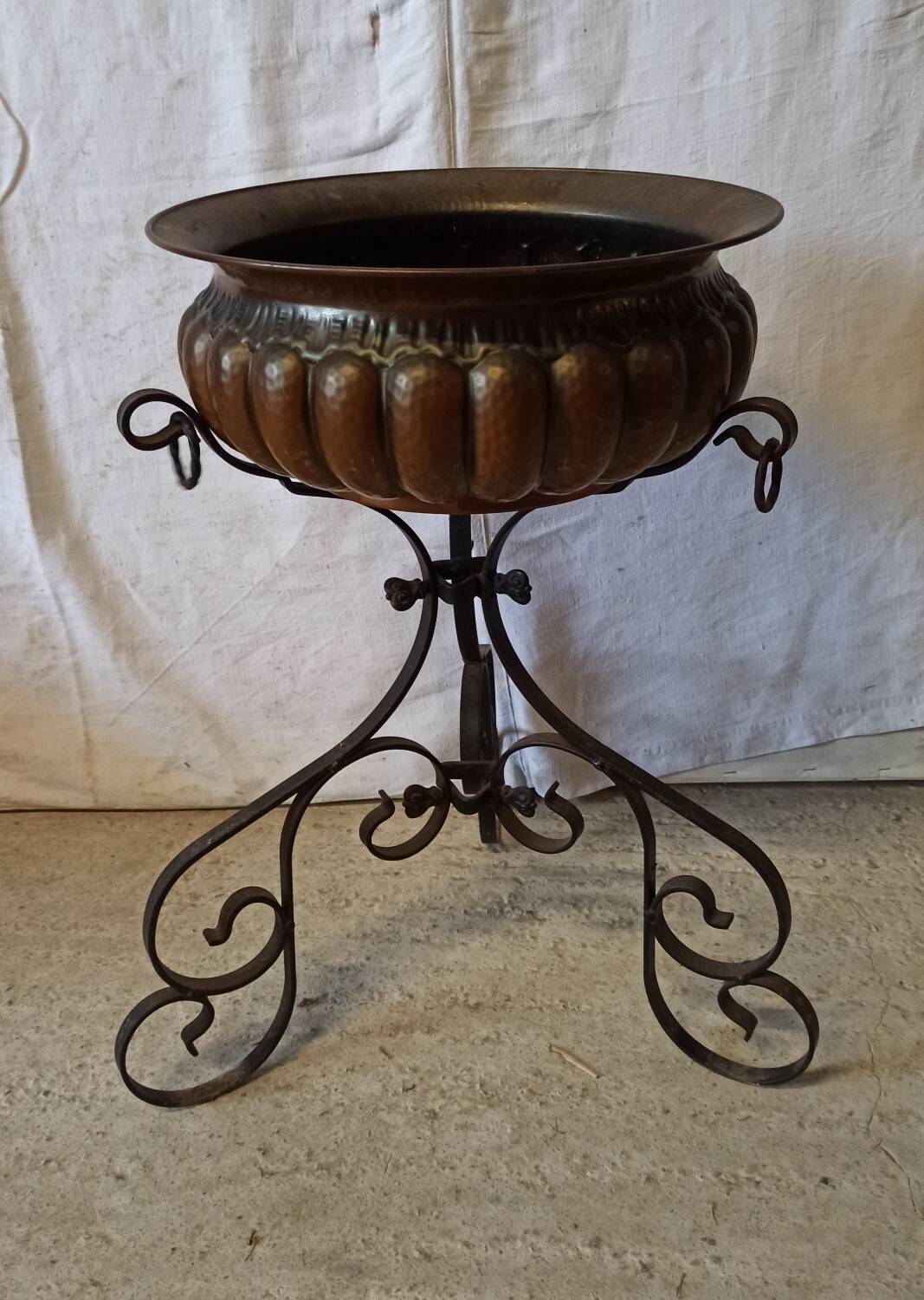 Lilium Italy plant holder in copper and wrought iron