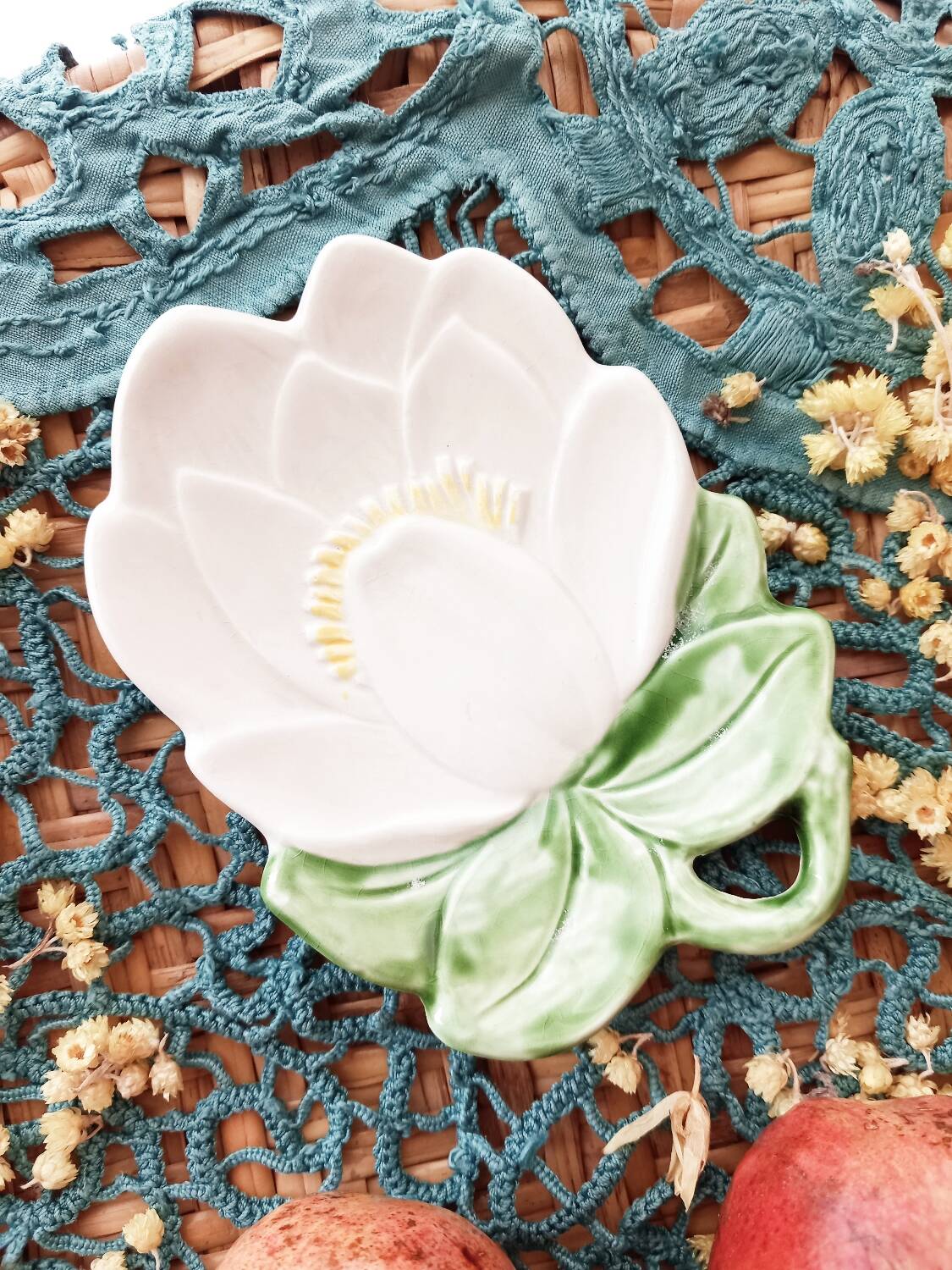 Nénuphar slip soap dish