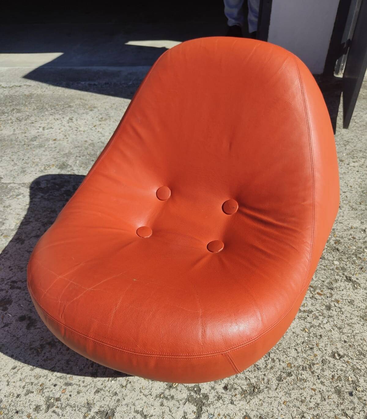 Pair of Luigi Colani armchairs - 9900 Easy Chair - orange leather - vintage -