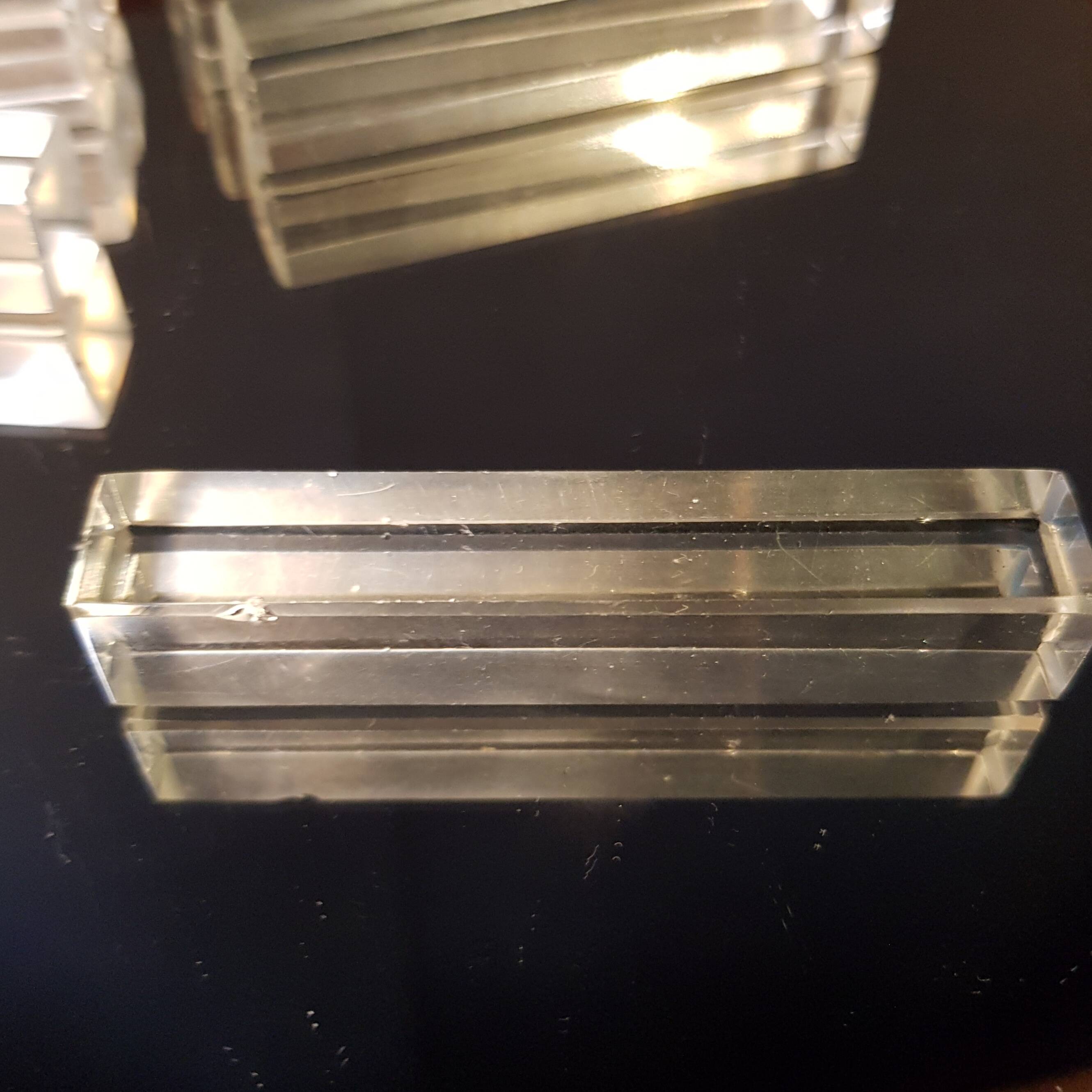 10 glass knife holders