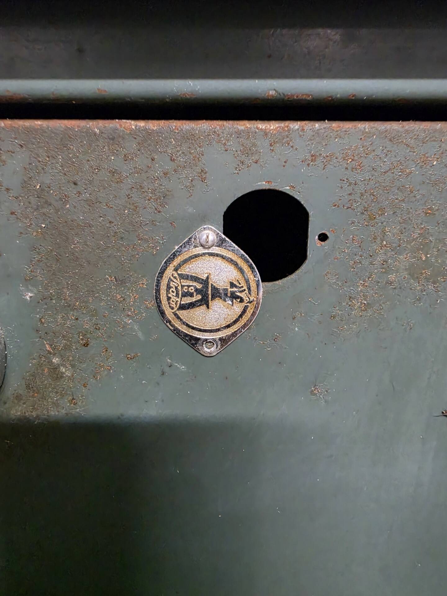 Strafor industrial desk