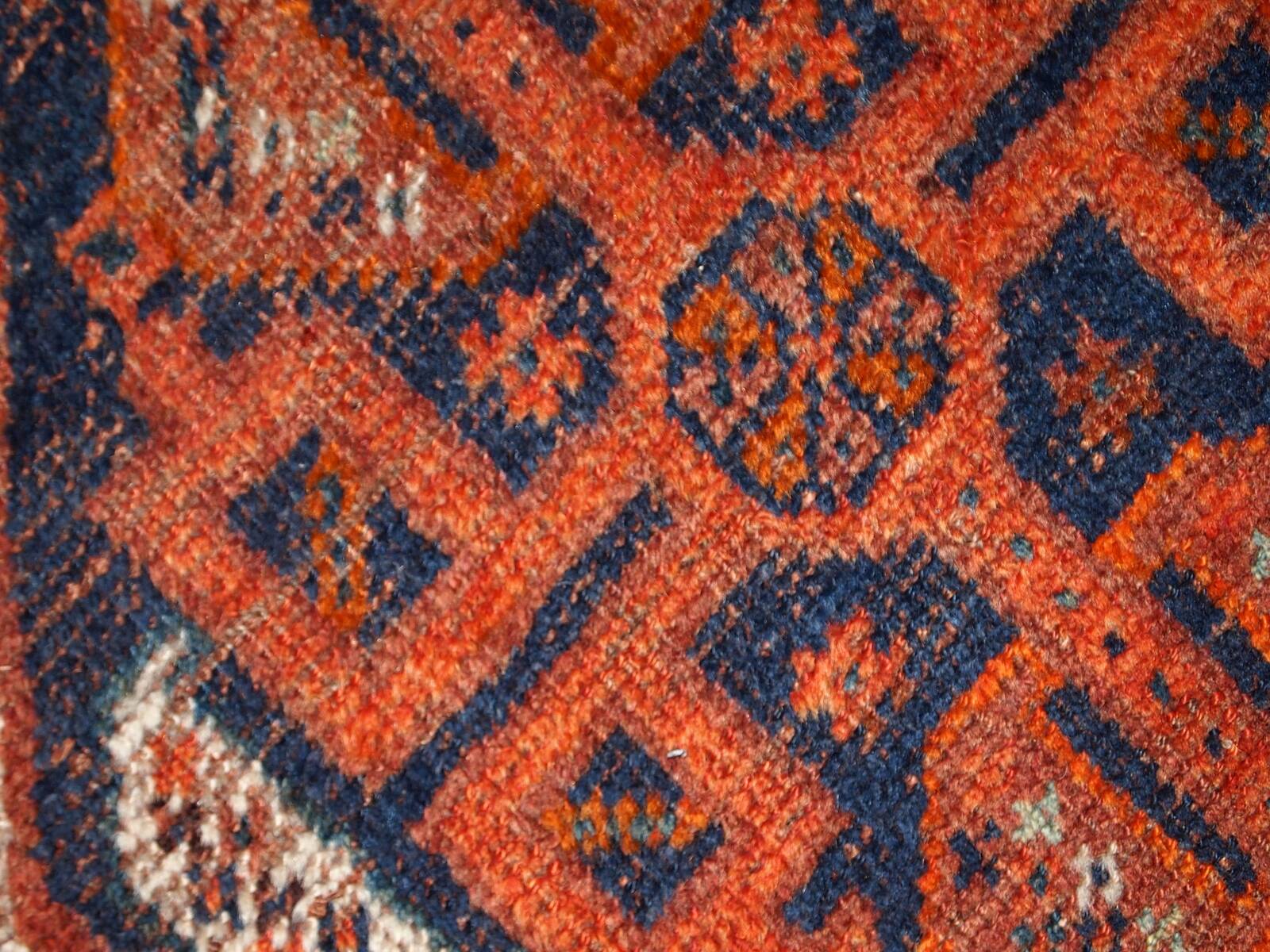 Tapis Antique Shiraz en Laine, Début du XXe Siècle, Élégance Historique