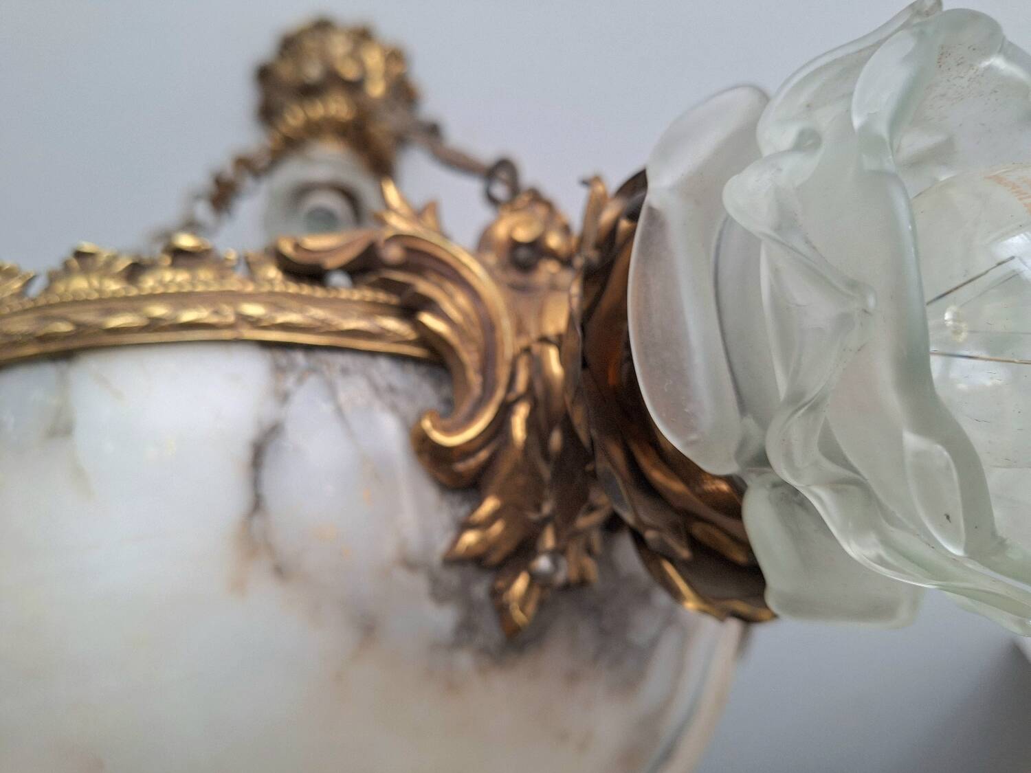 Art Deco alabaster and bronze chandelier, 7-light fixture