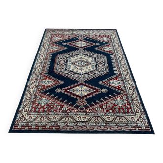 Large oriental rug 2m x 3m