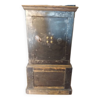 ancien coffre fort