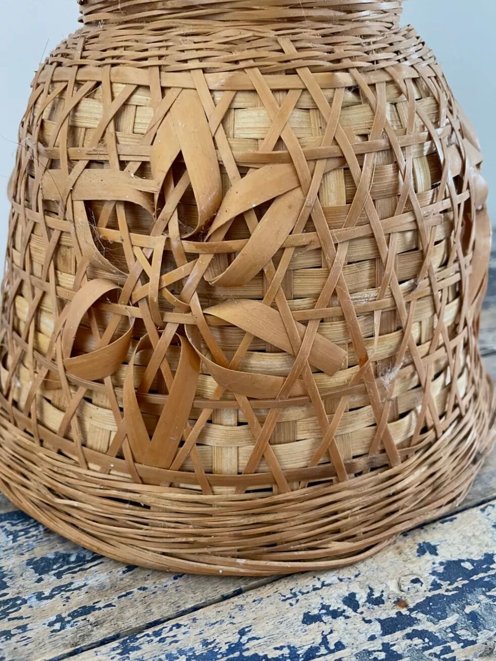 Vintage wall lamp in electrified rattan to new