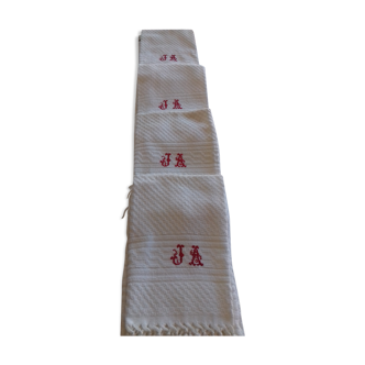 4 towels, honeycomb