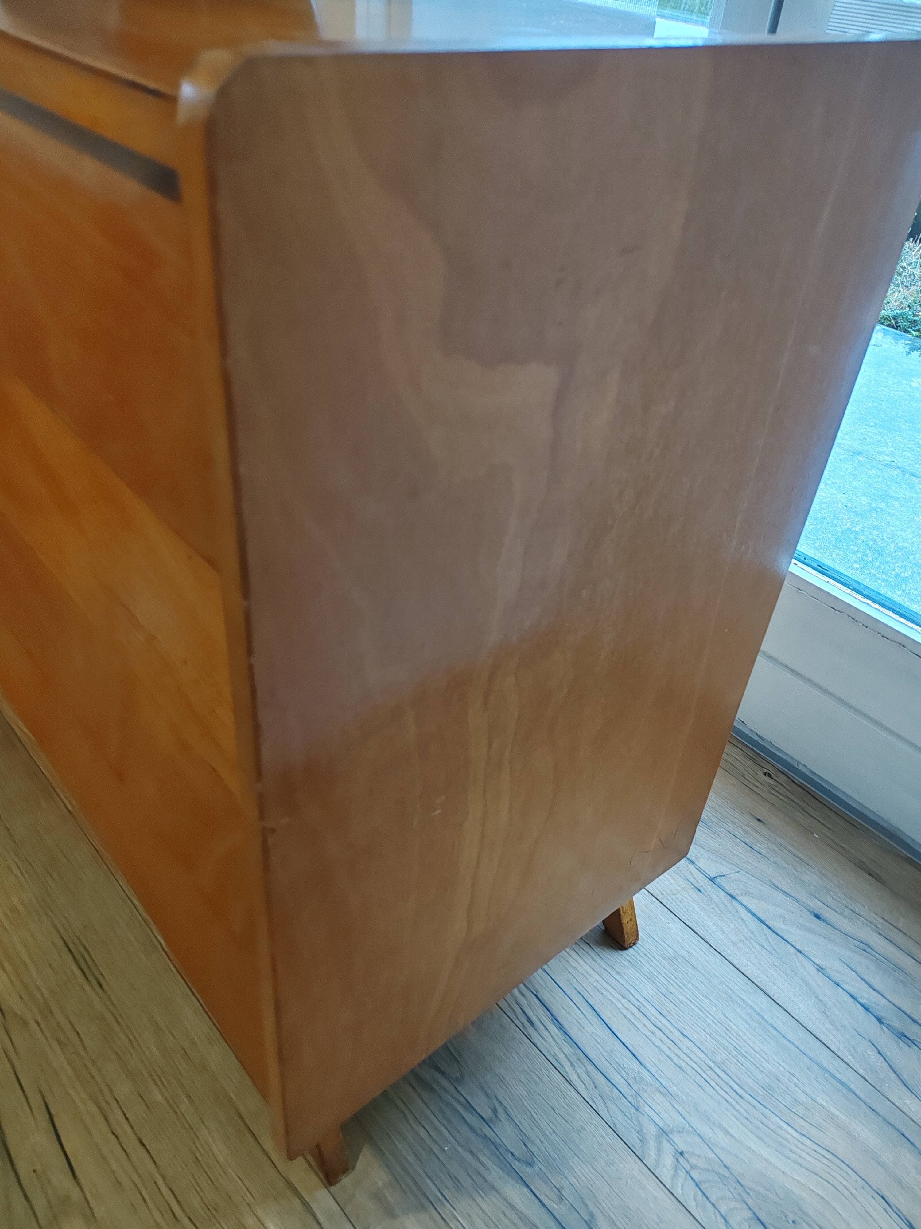 Commode vintage