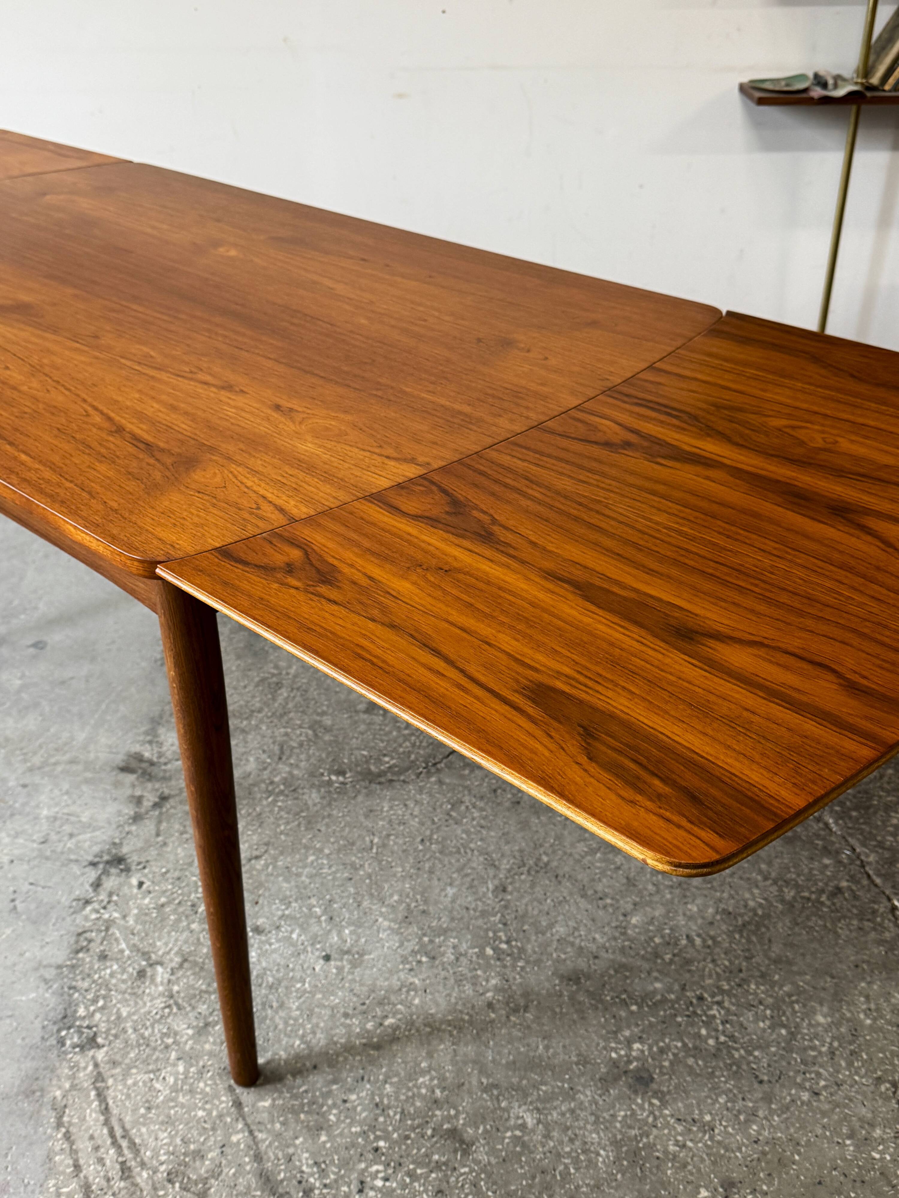 Teak Extending Table, Denmark 1960s/1970s, Vintage, Mid-C Modern