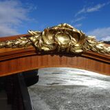 Ancienne armoire de style Louis XVI avec marqueterie et bronzes