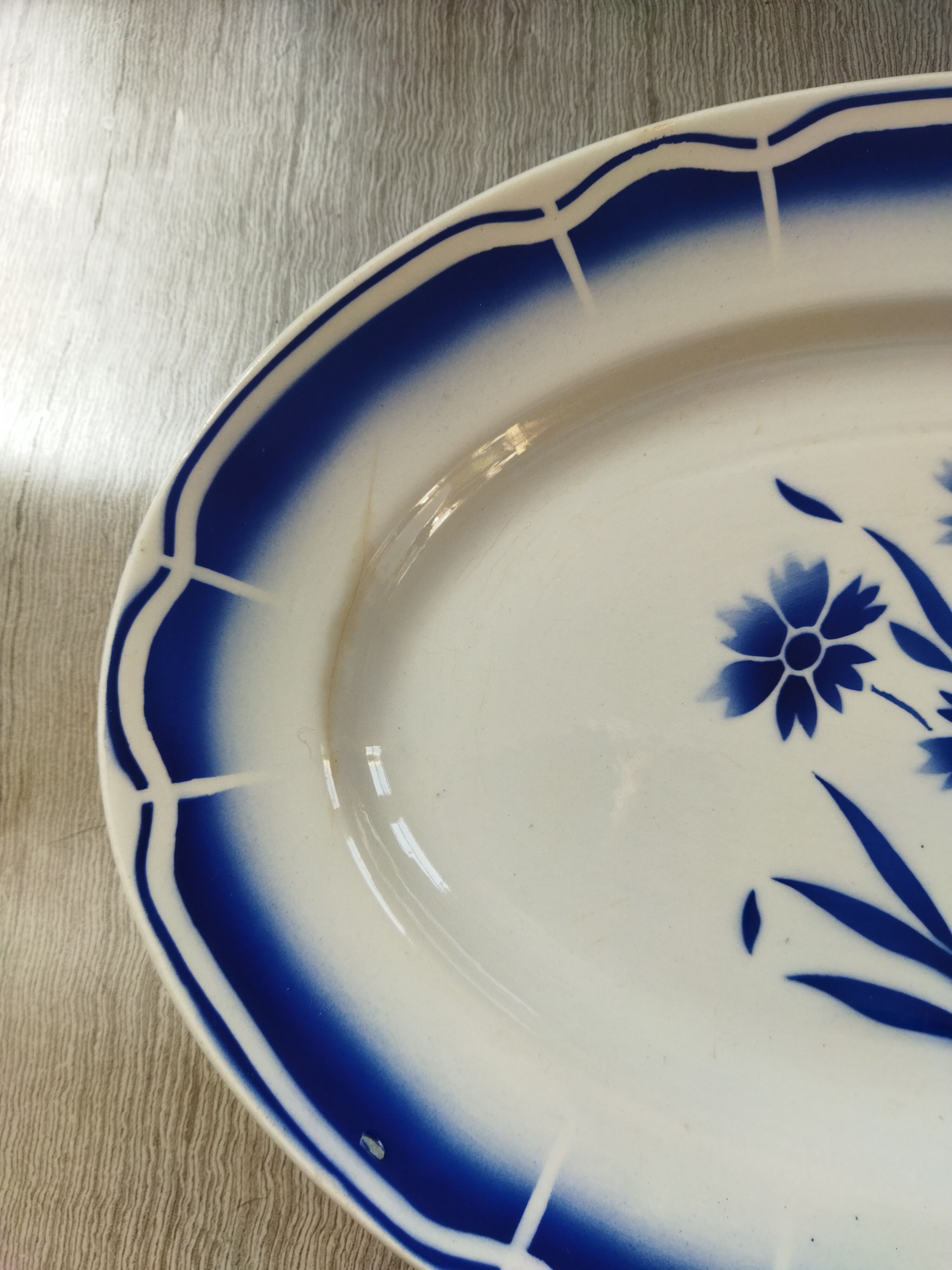 Plat en faïence Fénal Badonviller