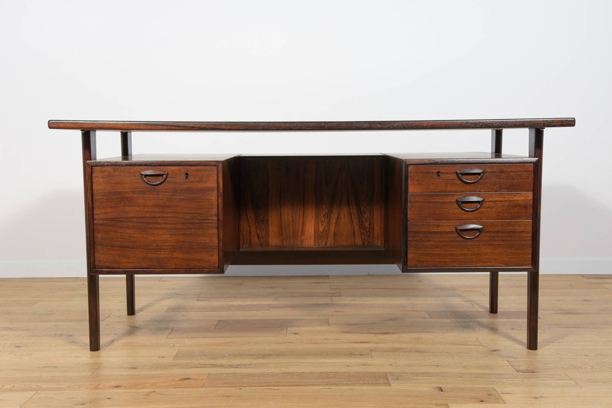 Mid-Century Freestanding Rosewood Desk by Kai Kristiansen for Feldballes Møbelfabrik, 1960s
