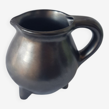 Ceramic tripod pitcher "Perigord pottery"
