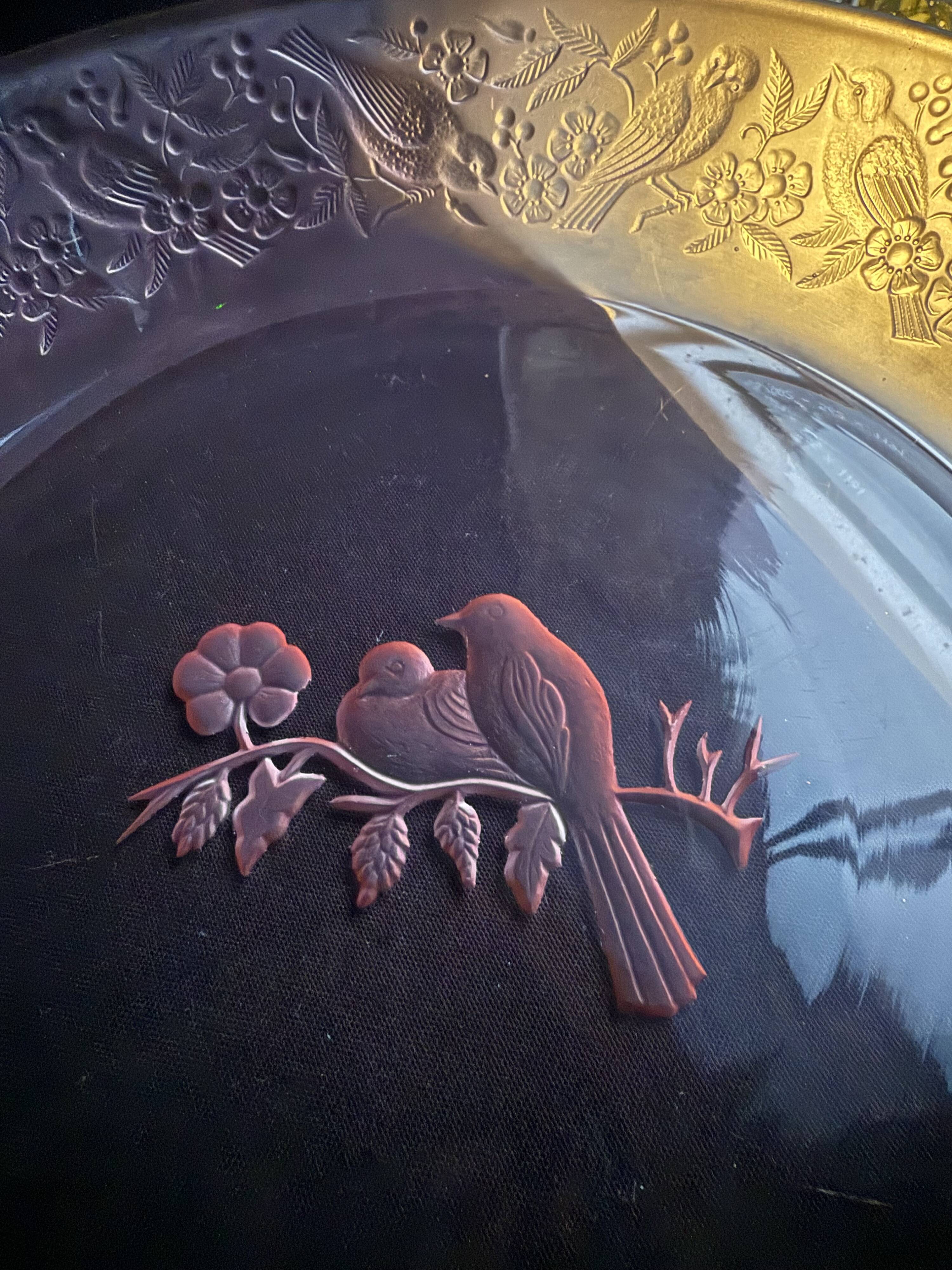 Hollow serving dish – molded pink crystal – sweden