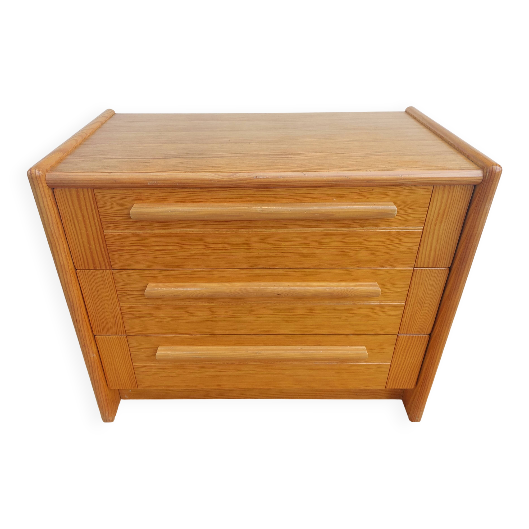 Gautier brand chest of drawers