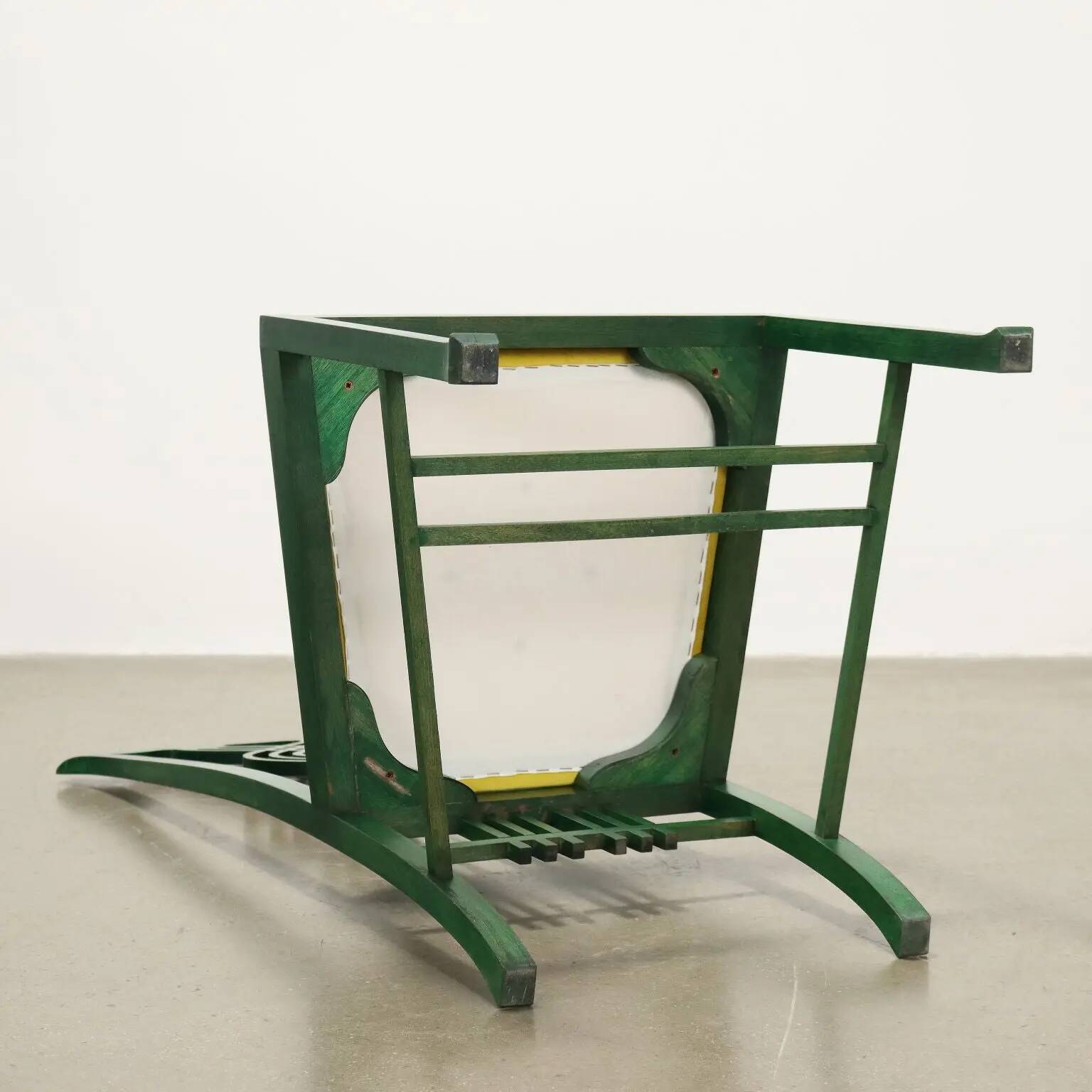 Vintage Giorgetti chair in wood and velvet, Italy, 1980s.