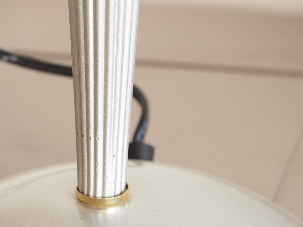 Pearl gray touch mushroom lamp