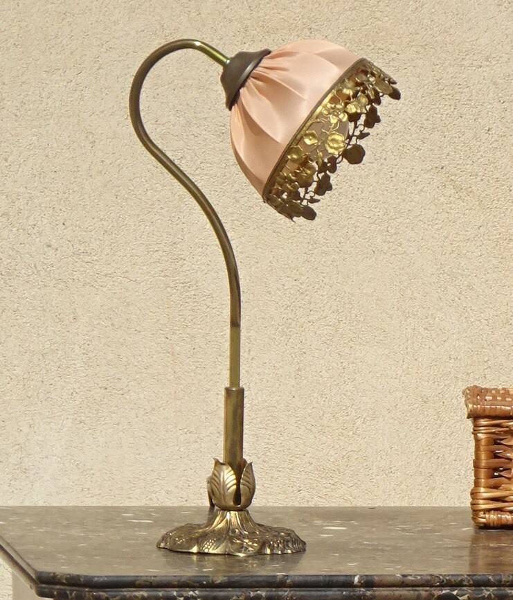 Antique swan neck lamp, Maison le Dauphin