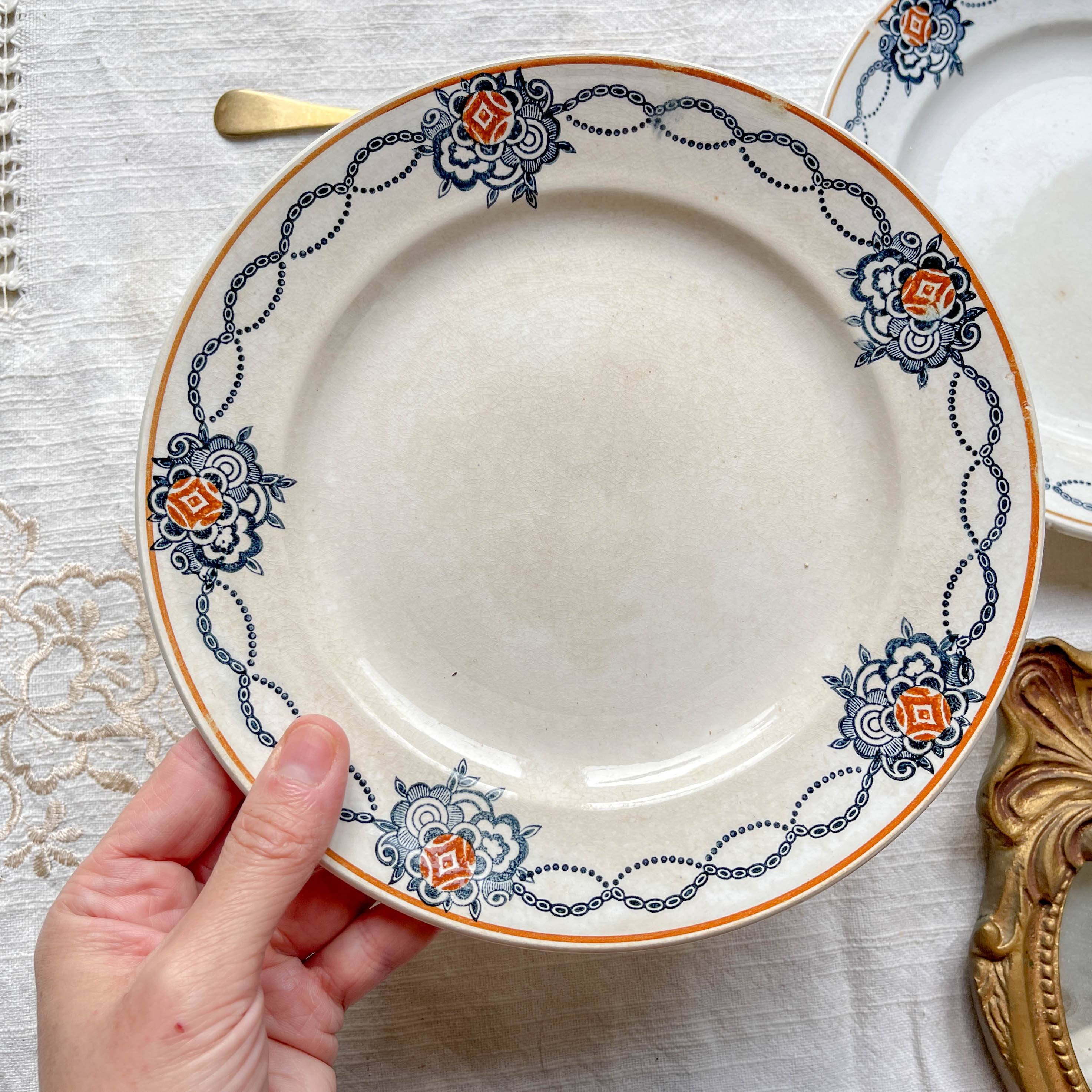 6 Small mismatched vintage plates - L'Amandinoise - Luneville