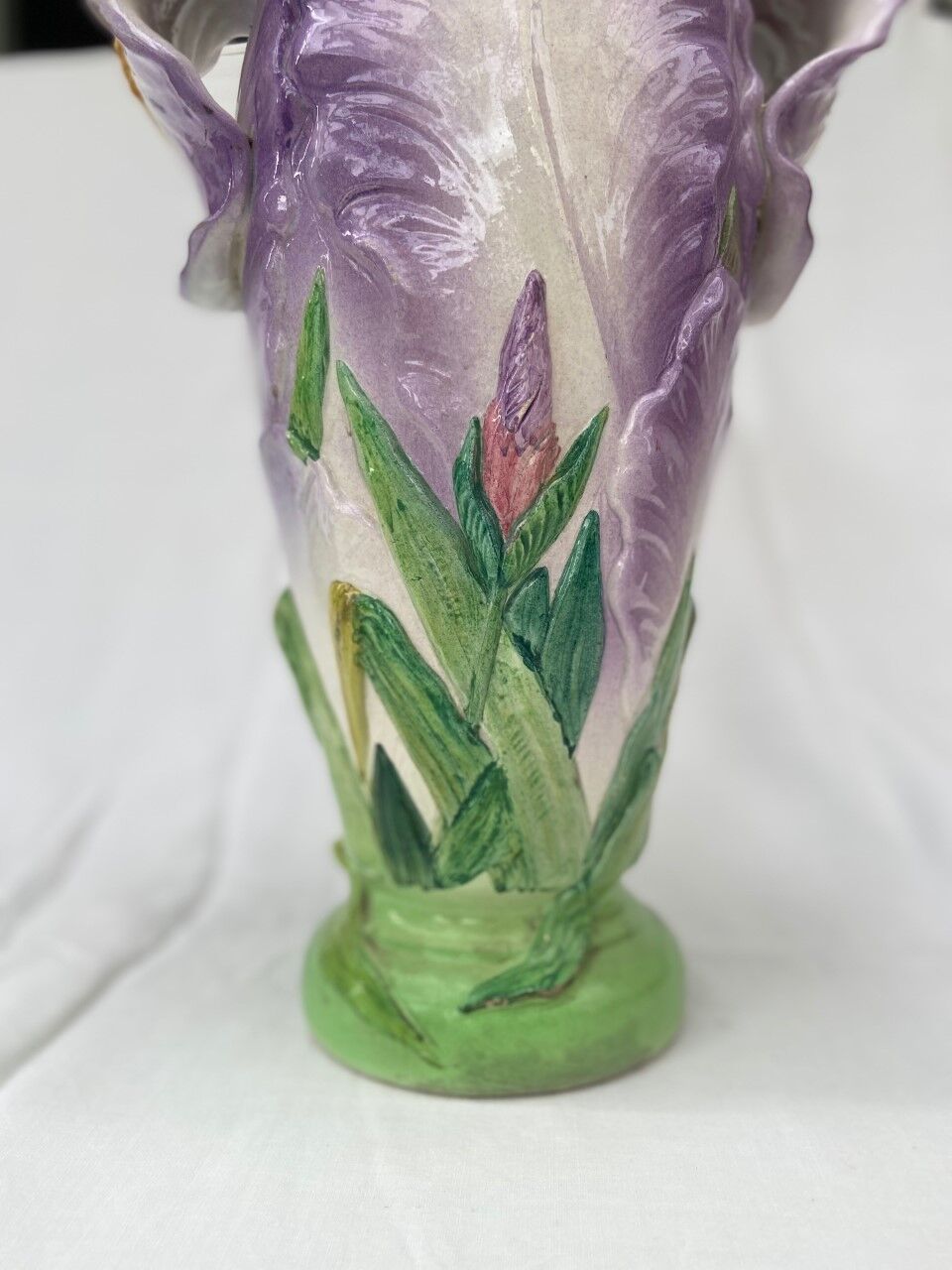 VASE STYLISE IRIS VALLAURIS