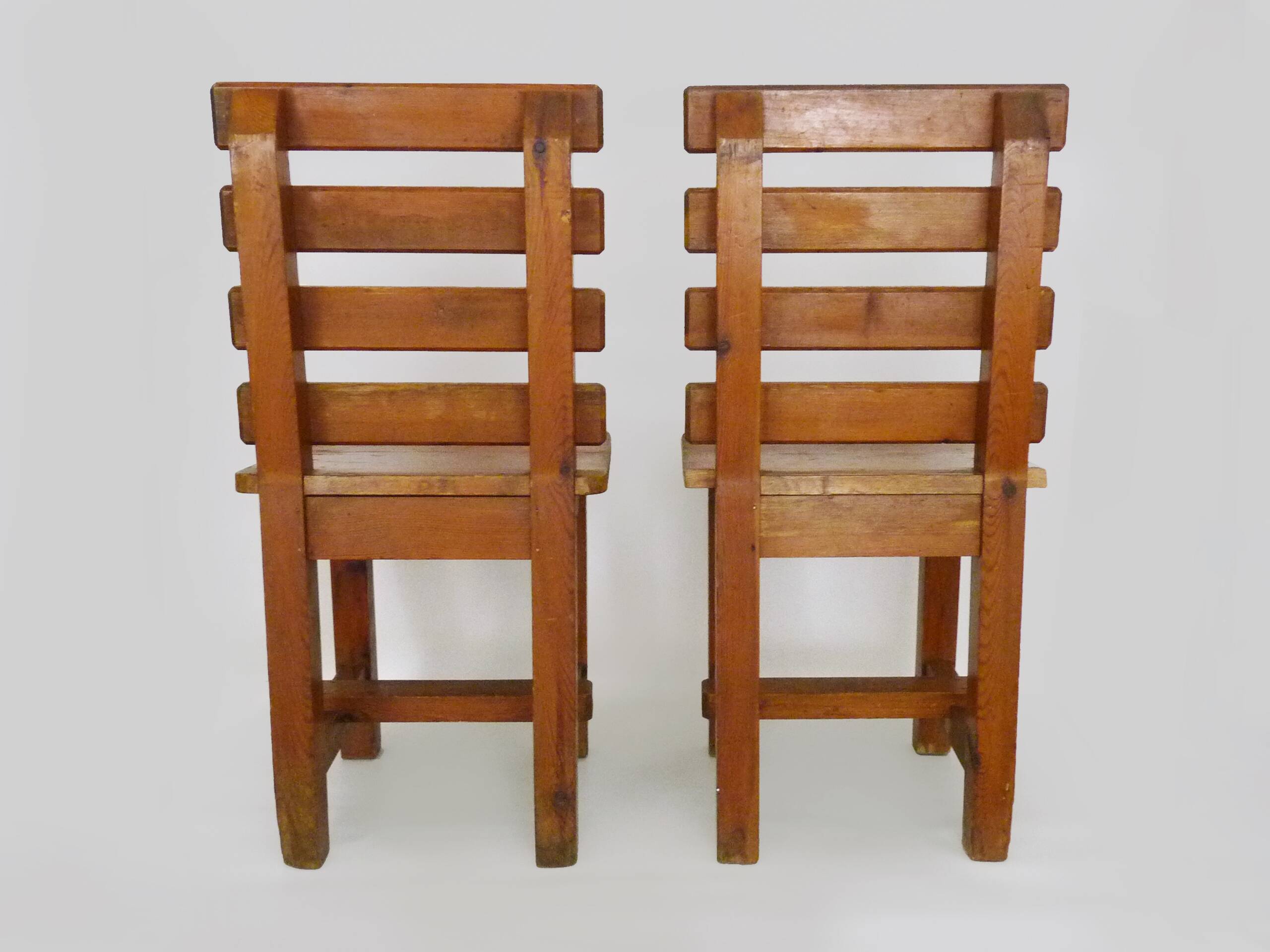 Paire de chaises en chêne massif vintage des années 70