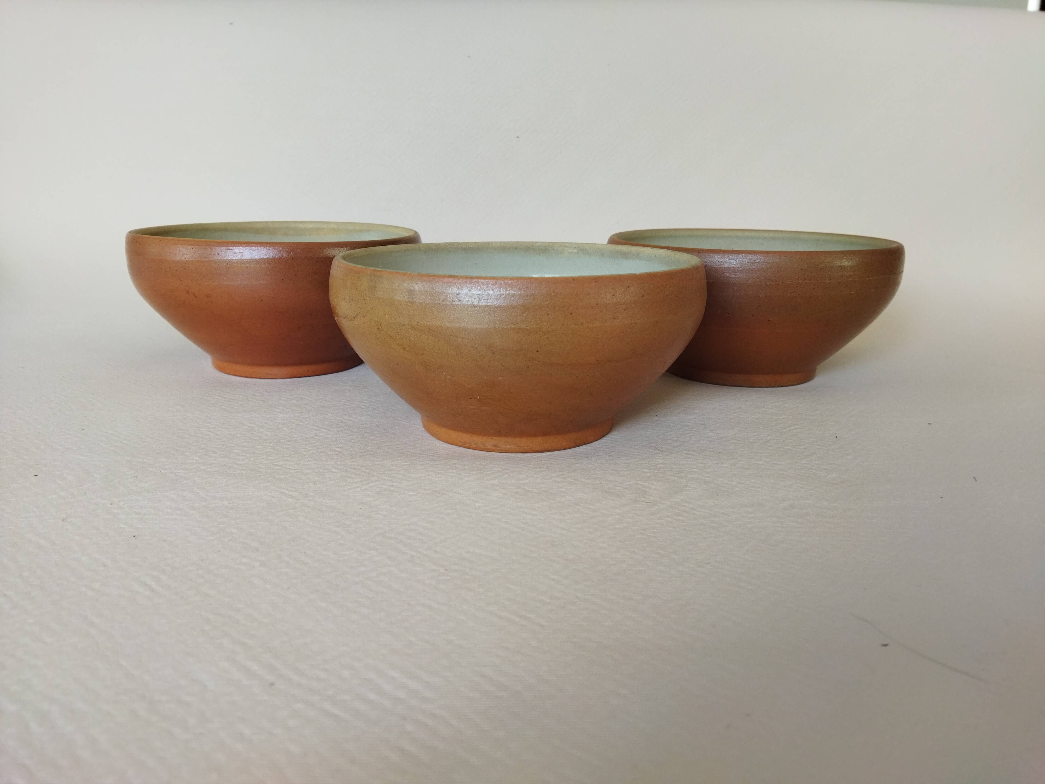 3 stoneware bowls size 2
