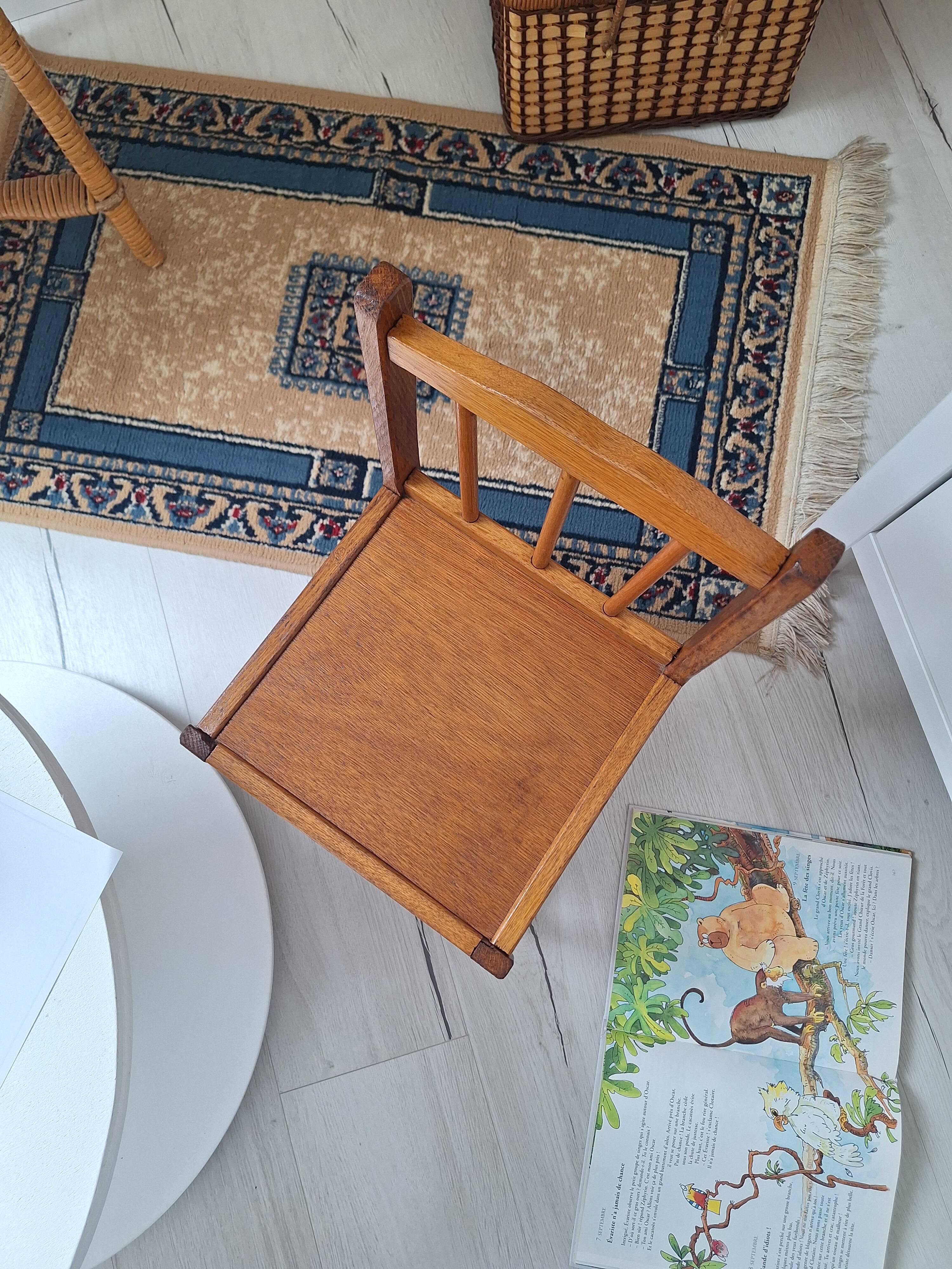 Chaise enfant en bois vintage