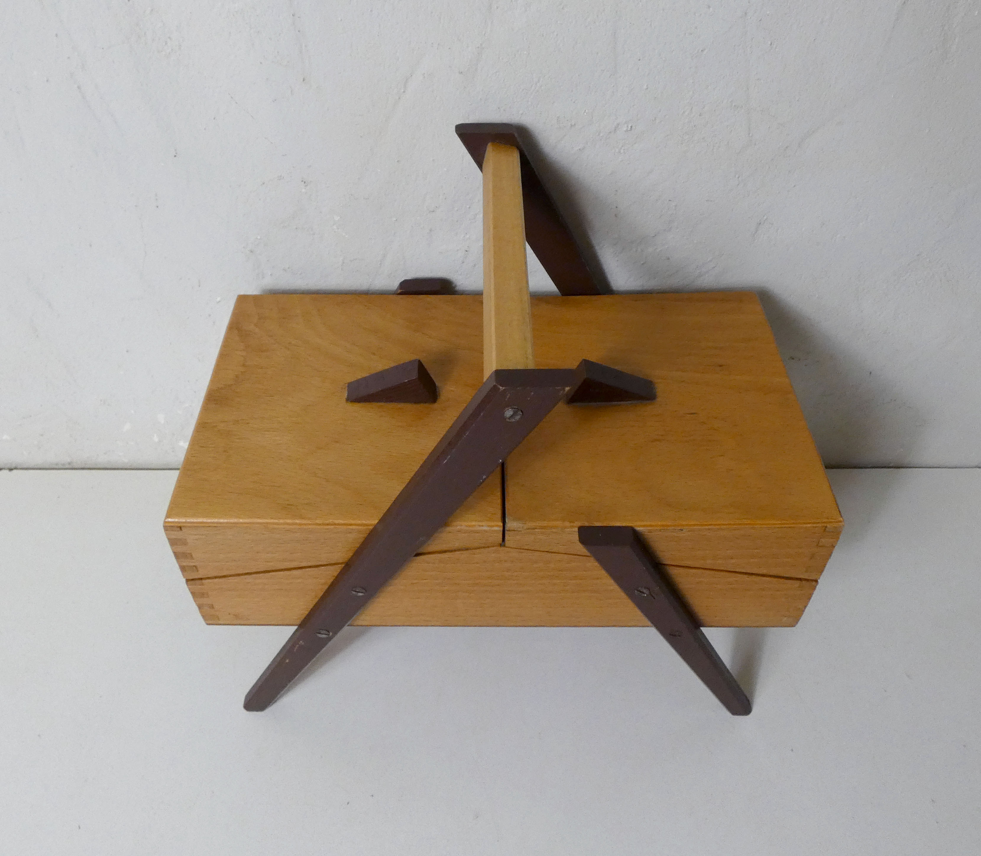 Worker wooden box vintage quilt compass feet