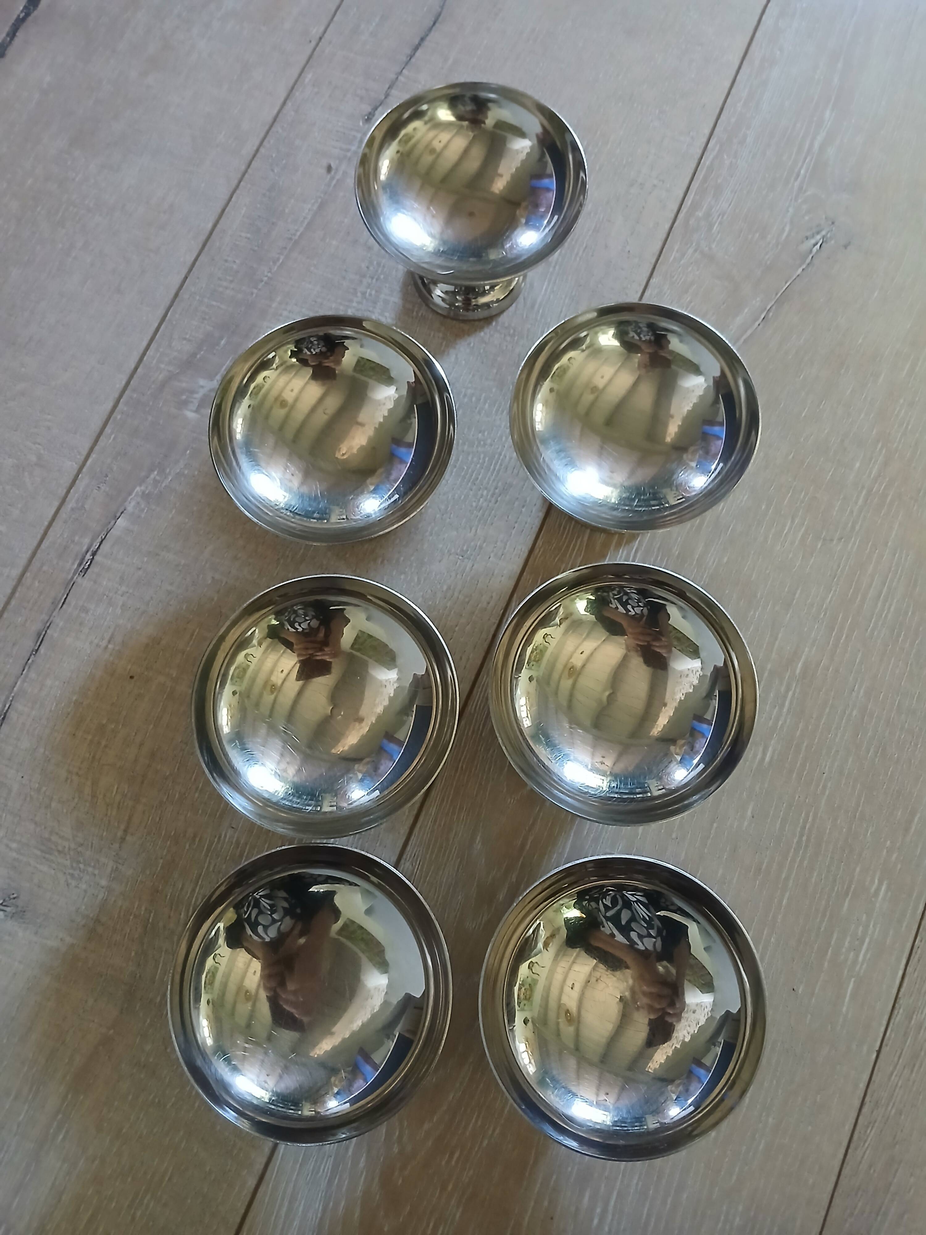 7 coupes à glace anciennes en inox