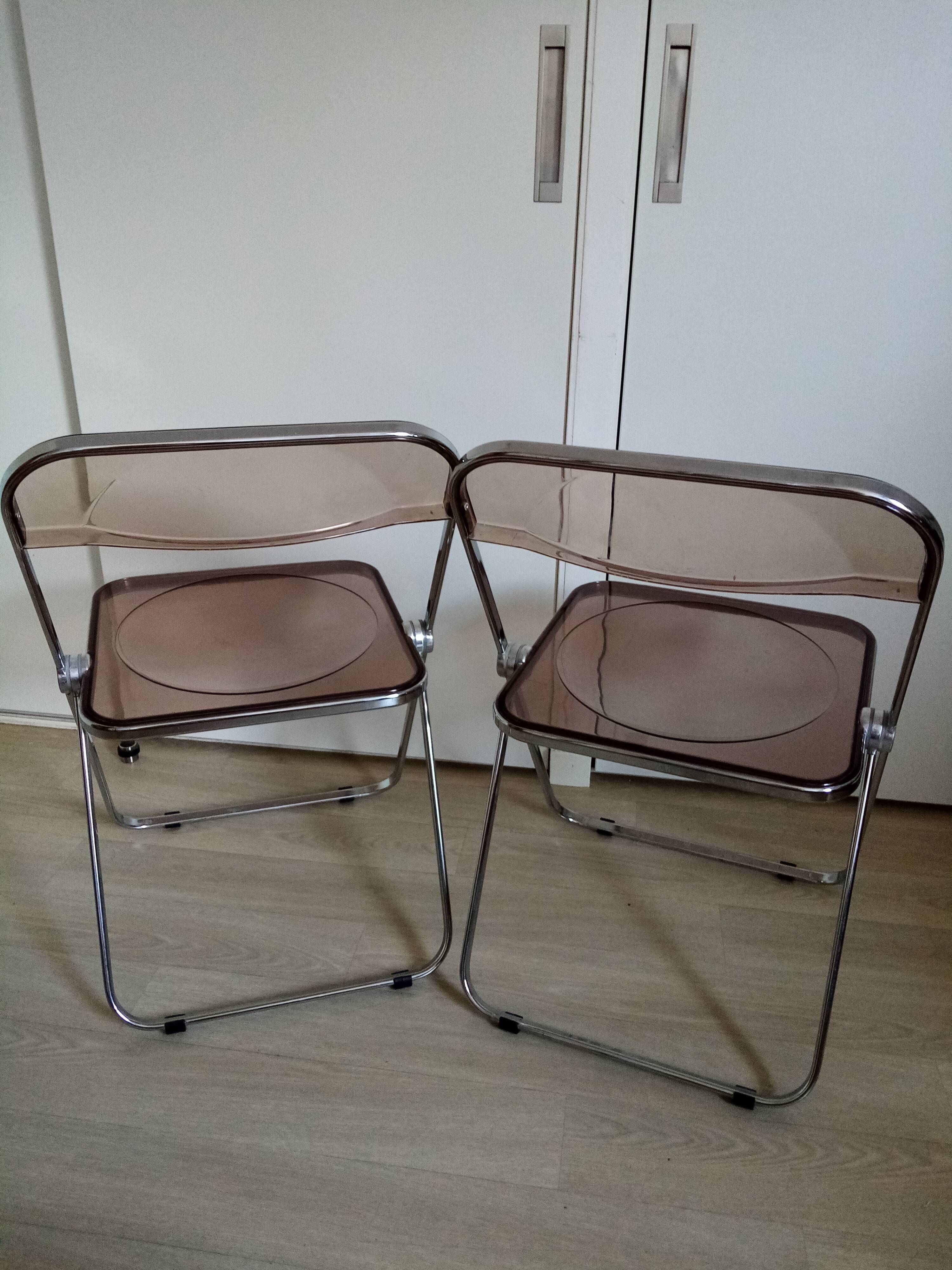 Chaises plia design Giancarlo Piretti pour Castelli