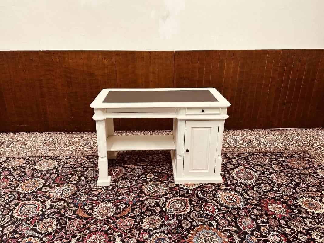 Bureau blanc classique anglais