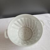 Ceramic strainer
