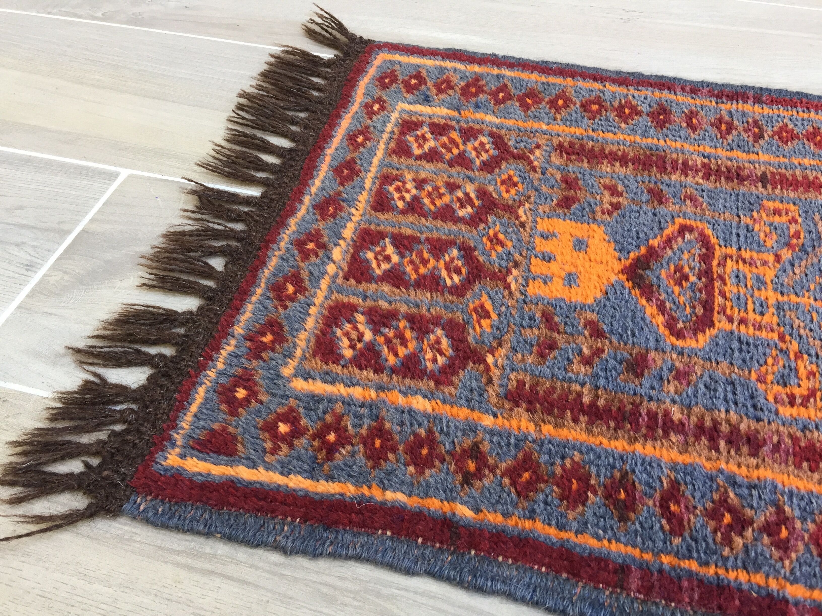 Oriental carpet pure wool 78 x 48cm